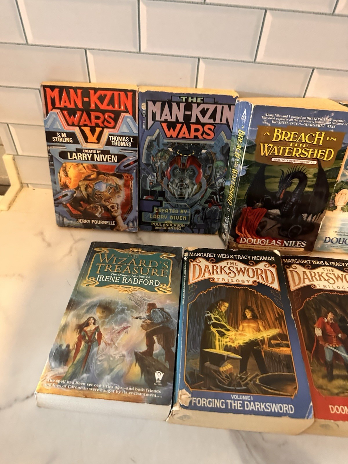 Lot of 7 Science Fiction/Fantasy Paperbacks Random Mix of Books (466)