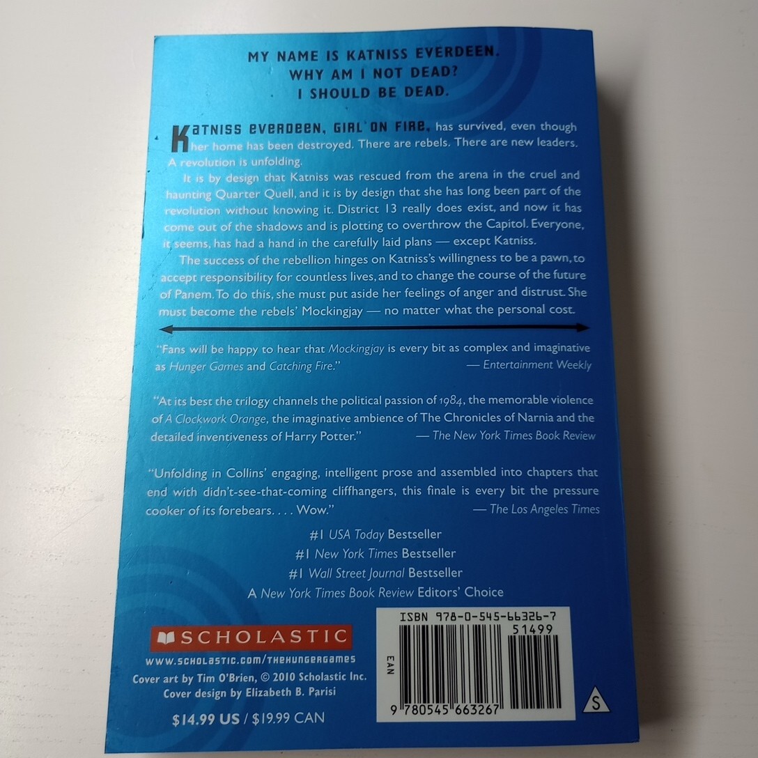 MOCKINGJAY by Suzanne Collins Hunger Games The Final Book of The Hunger Games