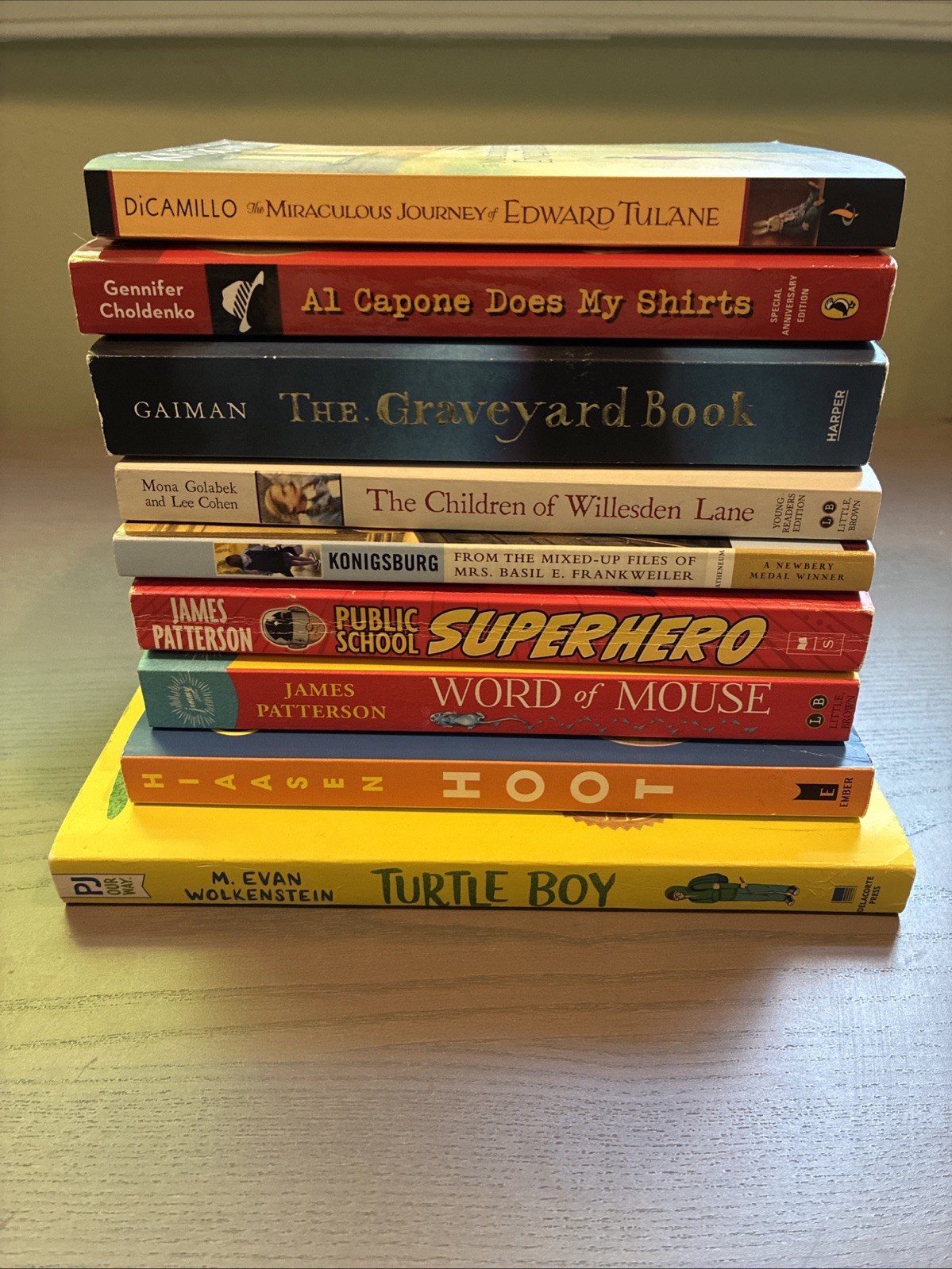 Middle Grade 9 Paperback Lot : Newbery Medal Winners Popular Classic Variety