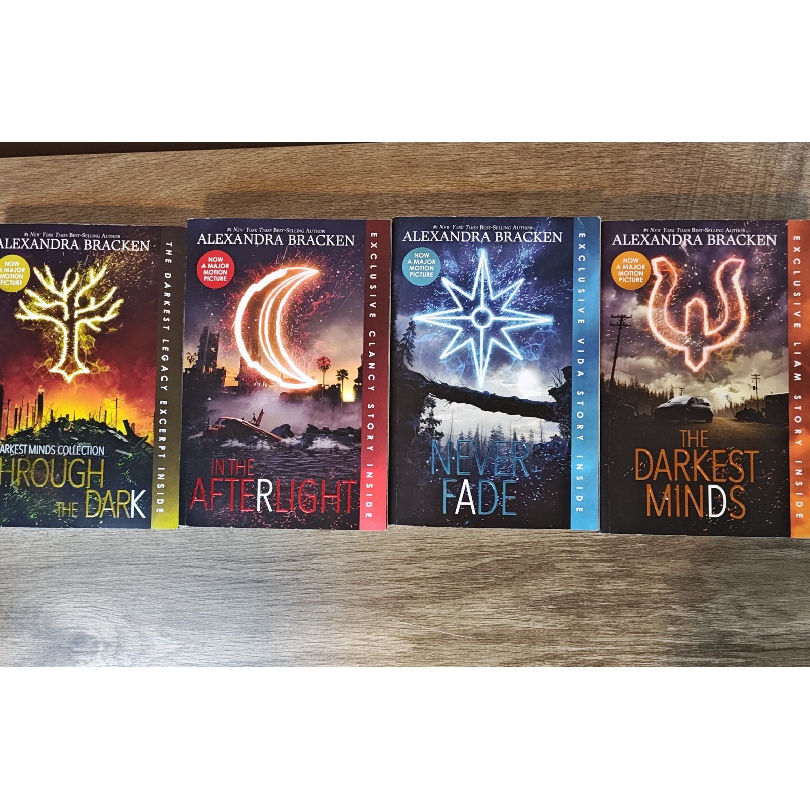 Alexandra Bracken The Darkest Minds Series Box Set YA 4 Books Black Dystopian