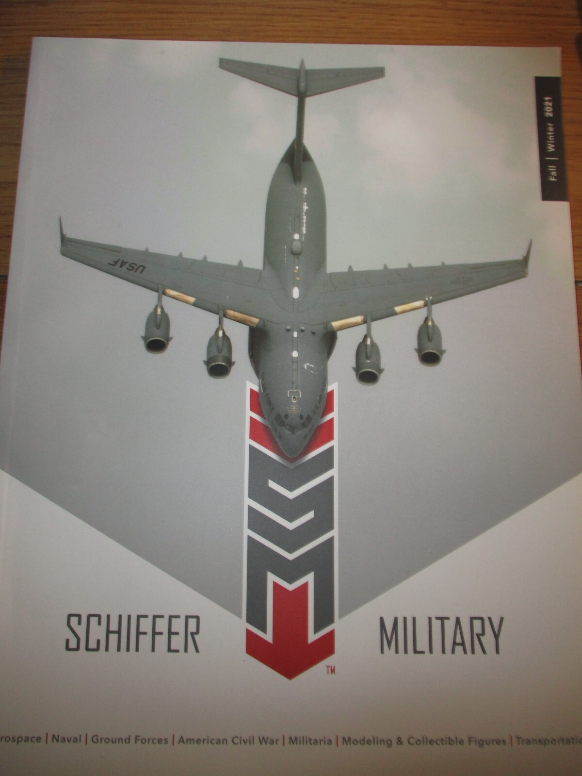SCHIFFER MILITARY FALL/WINTER 2021 SOFT COVER GUIDE BOOK~116 PAGES