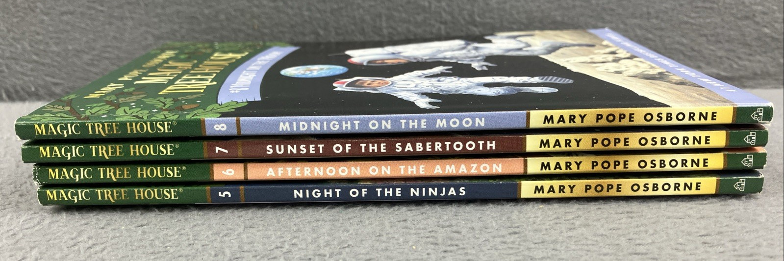 Magic Tree House Boxed Set, Books 5-8: Night of the Ninjas, Afternoon on the…
