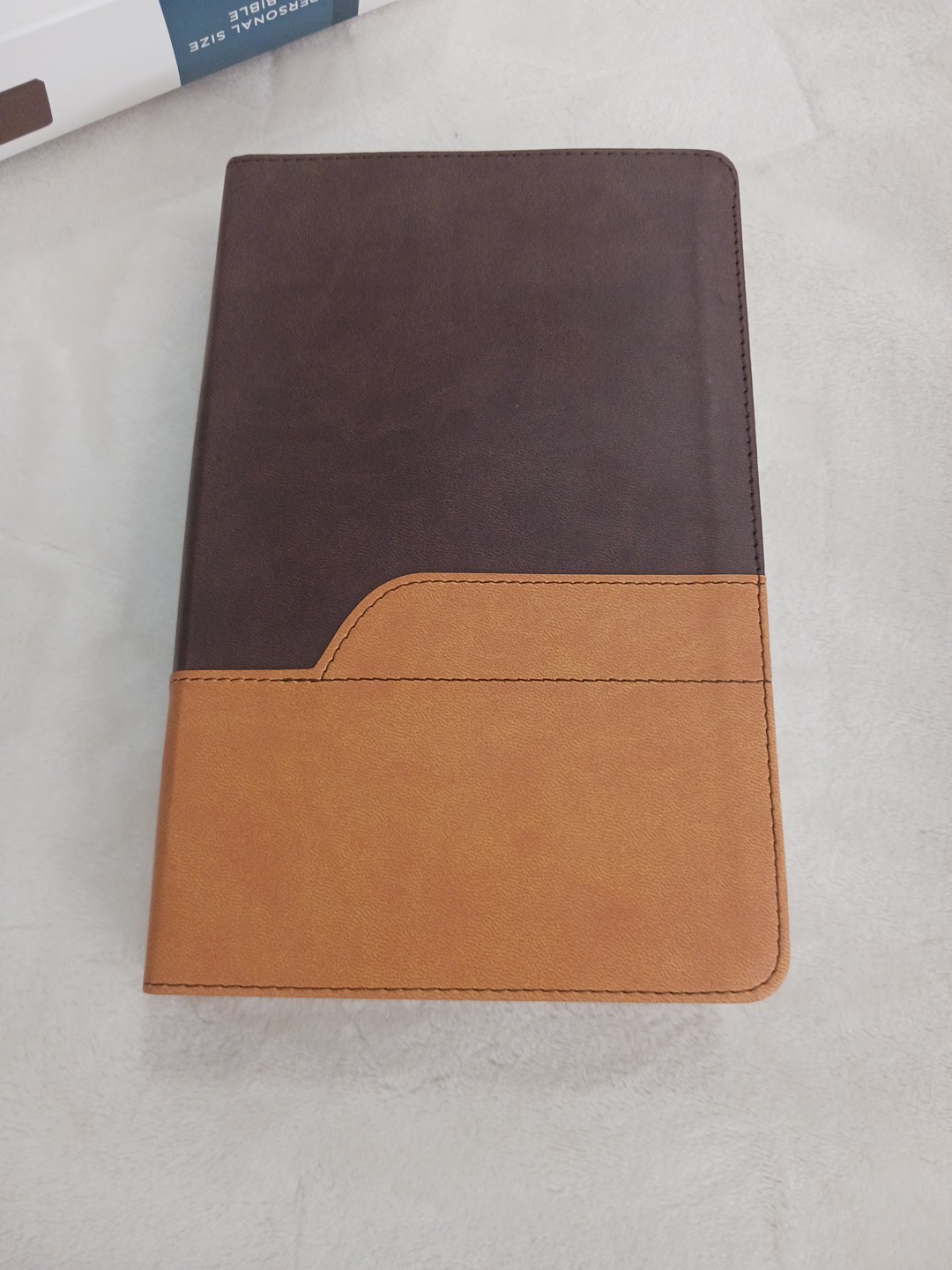 NIV Bible Large Print Lays Flat DuoTone Chocolate/Amber Leathersoft Brand New
