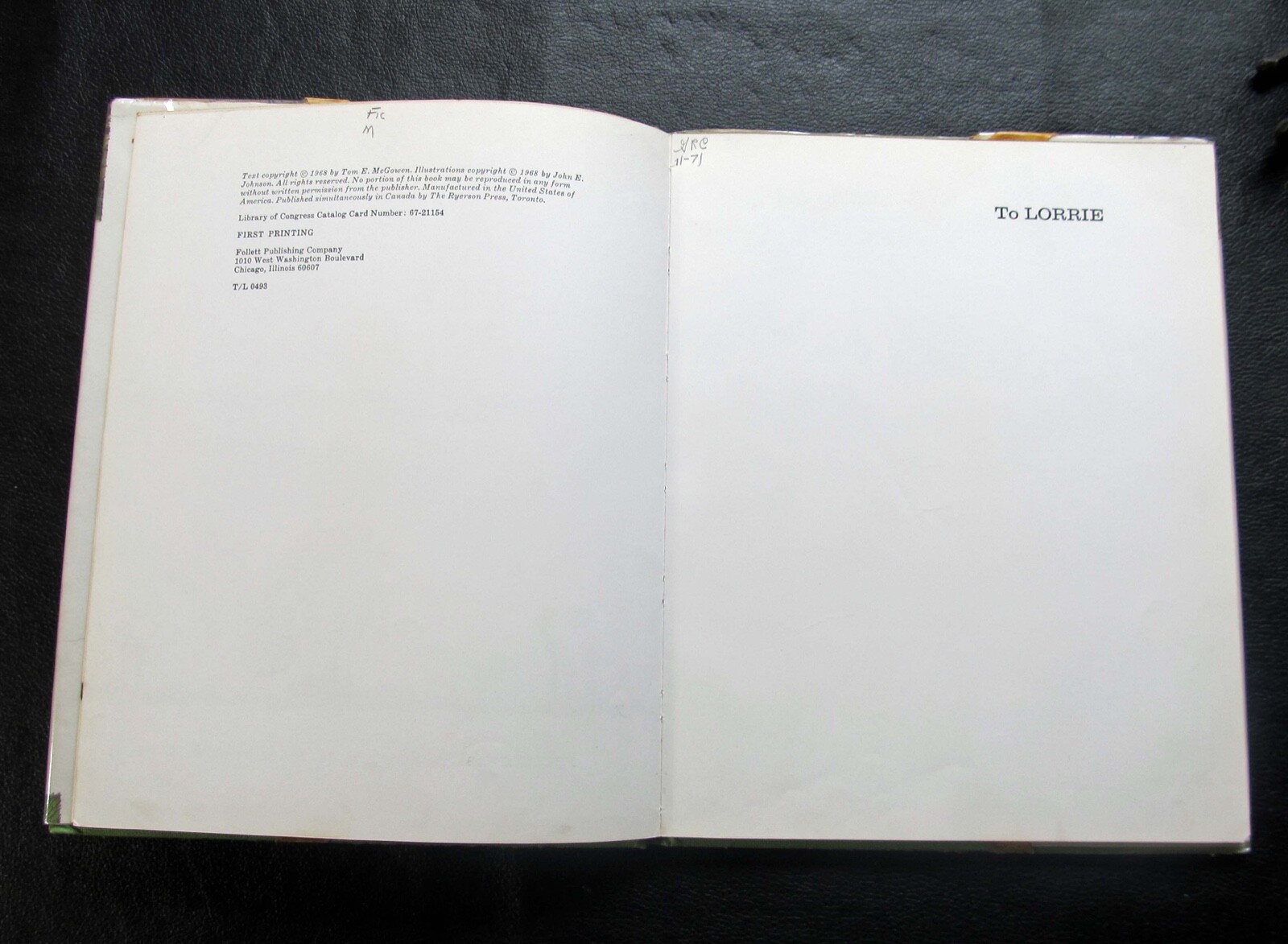 The Apple Strudel Soldier ~ Tom McGowen ~ 1968 ~ First Edition ~ Ex Library ~ DJ