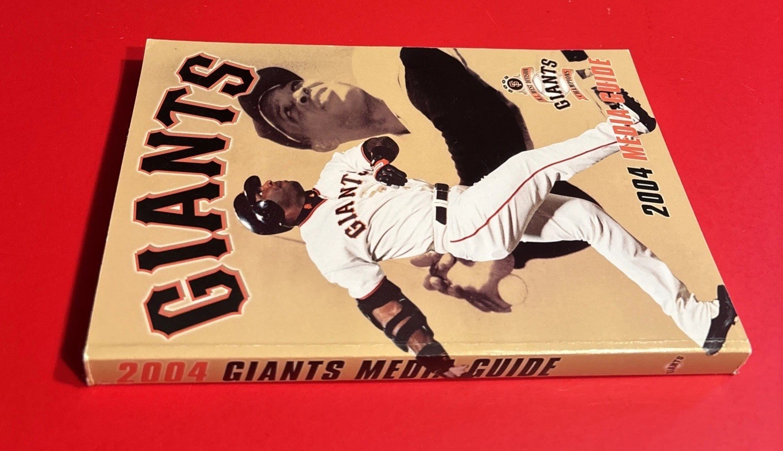 2004 SAN FRANCISCO GIANTS MEDIA GUIDE BOOK MLB BASEBALL BARRY BONDS WILLIE MAYS