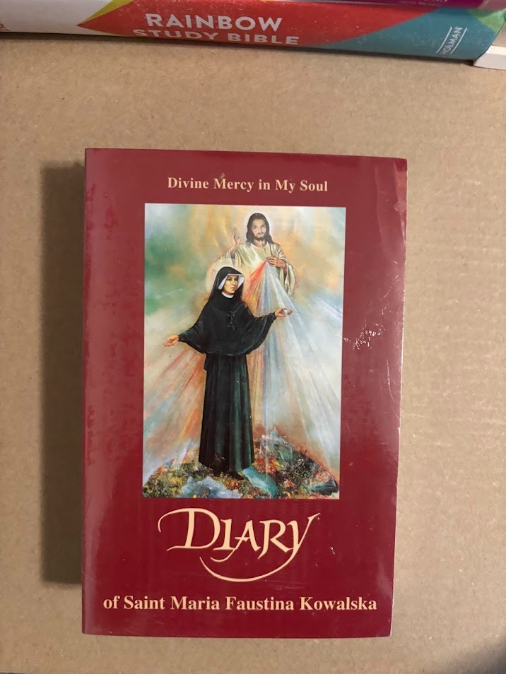 Diary of Saint Maria Faustina Kowalska: Divine Mercy in My Soul (Paperback or So