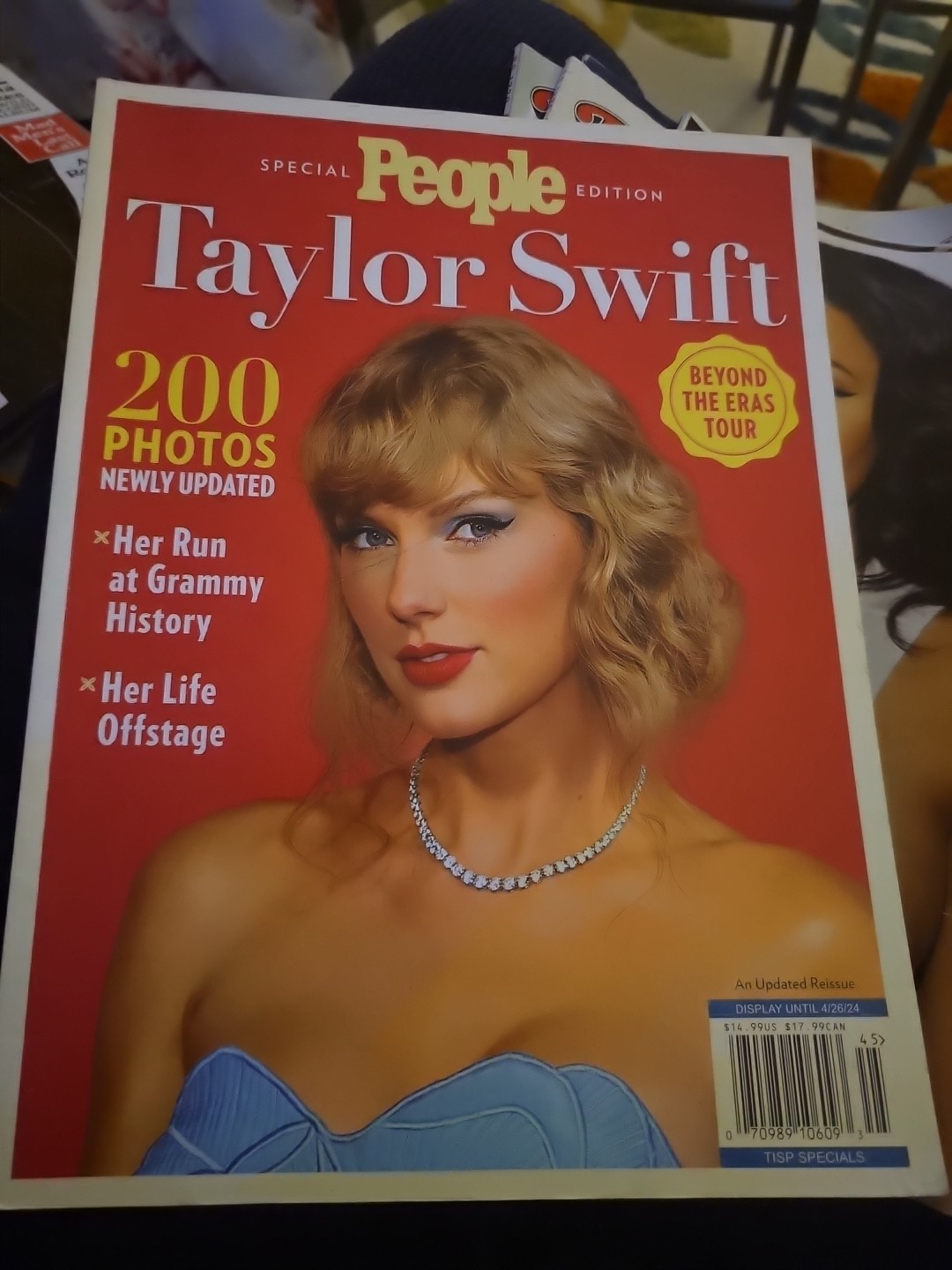 TAYLOR SWIFT BEYOND THE ERAS TOUR SPECIAL EDITION PEOPLE MAGAZINE 200 PHOTOS