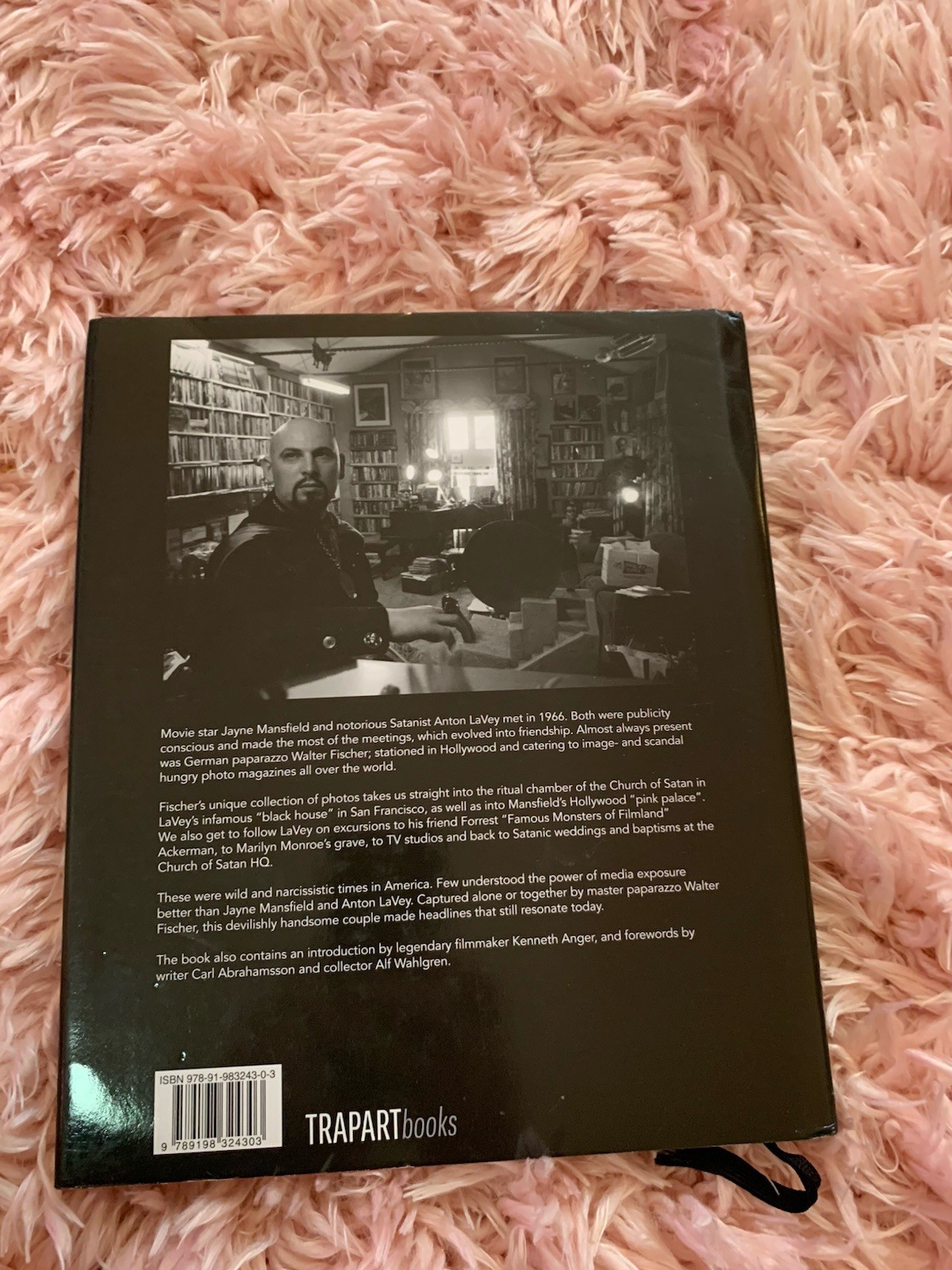 ANTON LAVEY JAYNE MANSFIELD CALIFORNIA INFERNAL BOOK FIRST EDITION RED VERSION