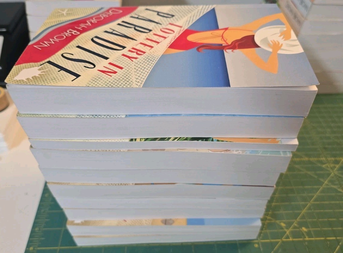 Lot of 32 PARADISE Books by Deborah Brown #1-32 Florida Keys Mystery Series
