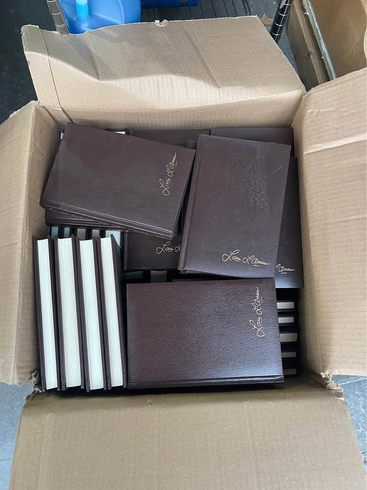 Louis L’amour Lamour Leatherette Books Set Bantam Lot Set Great Condition 115