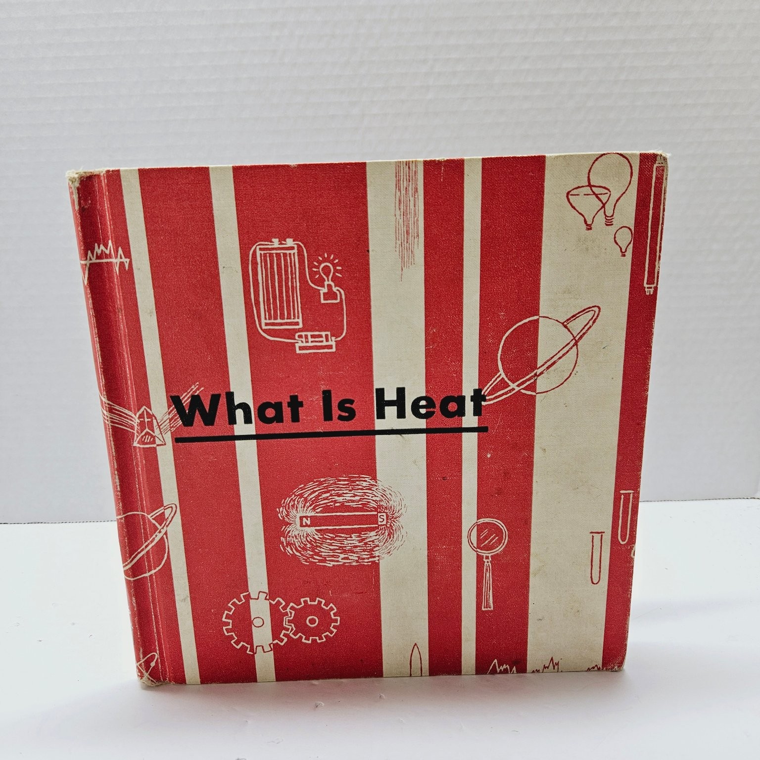 Vintage Children’s What Is Heat Theodore W. Munch 1960 Illustrated Science HC