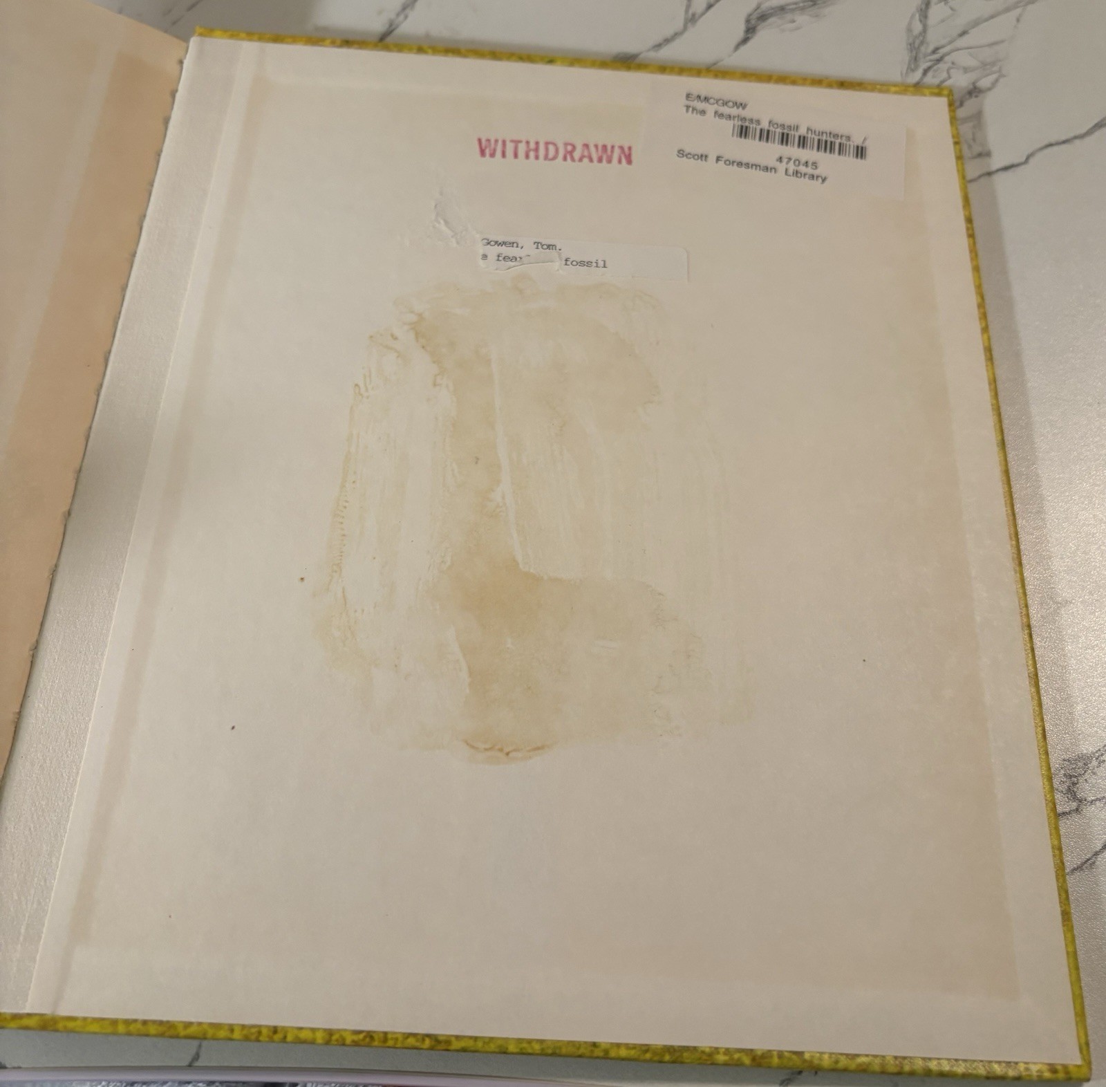 Vintage 1971 “The Fearless Fossil Hunters” Hardcover Book by Tom McGowen – RARE