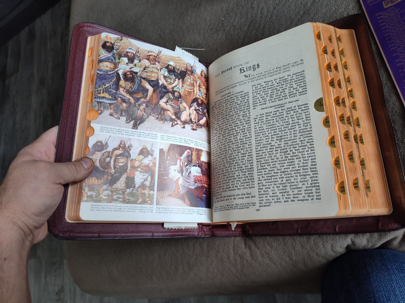 Holy Bible Qui Sacrarum Scripturarum by The Catholic Press Inc. Chicago 1950 VTG