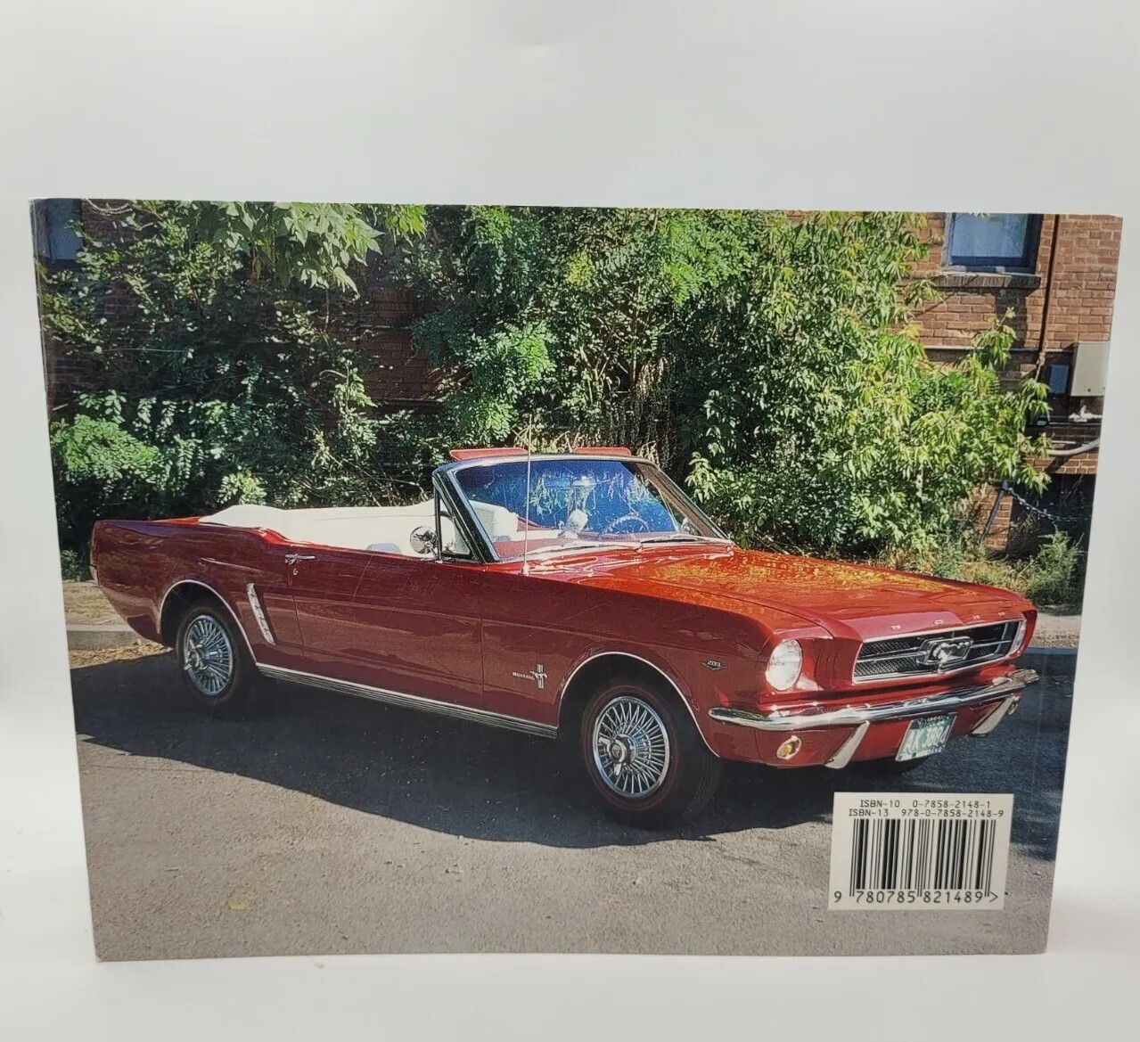 Mustang, Peter Henshaw, Chartwell Books 2010 Edition, 444 Pages