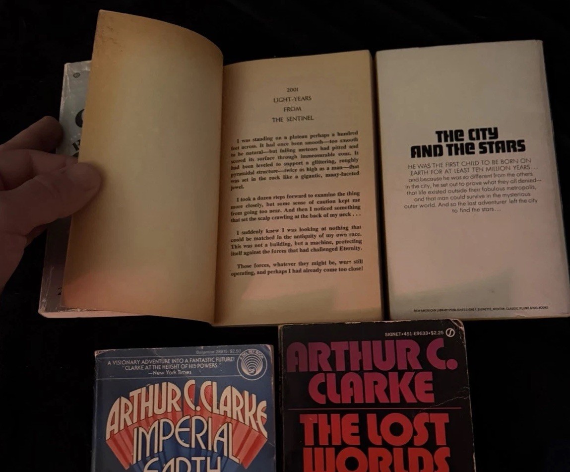 Lot Of 11 Sci-fi Novels/Books! 8 Arthur C. Clarke + 2 Dale Brown Paperbacks