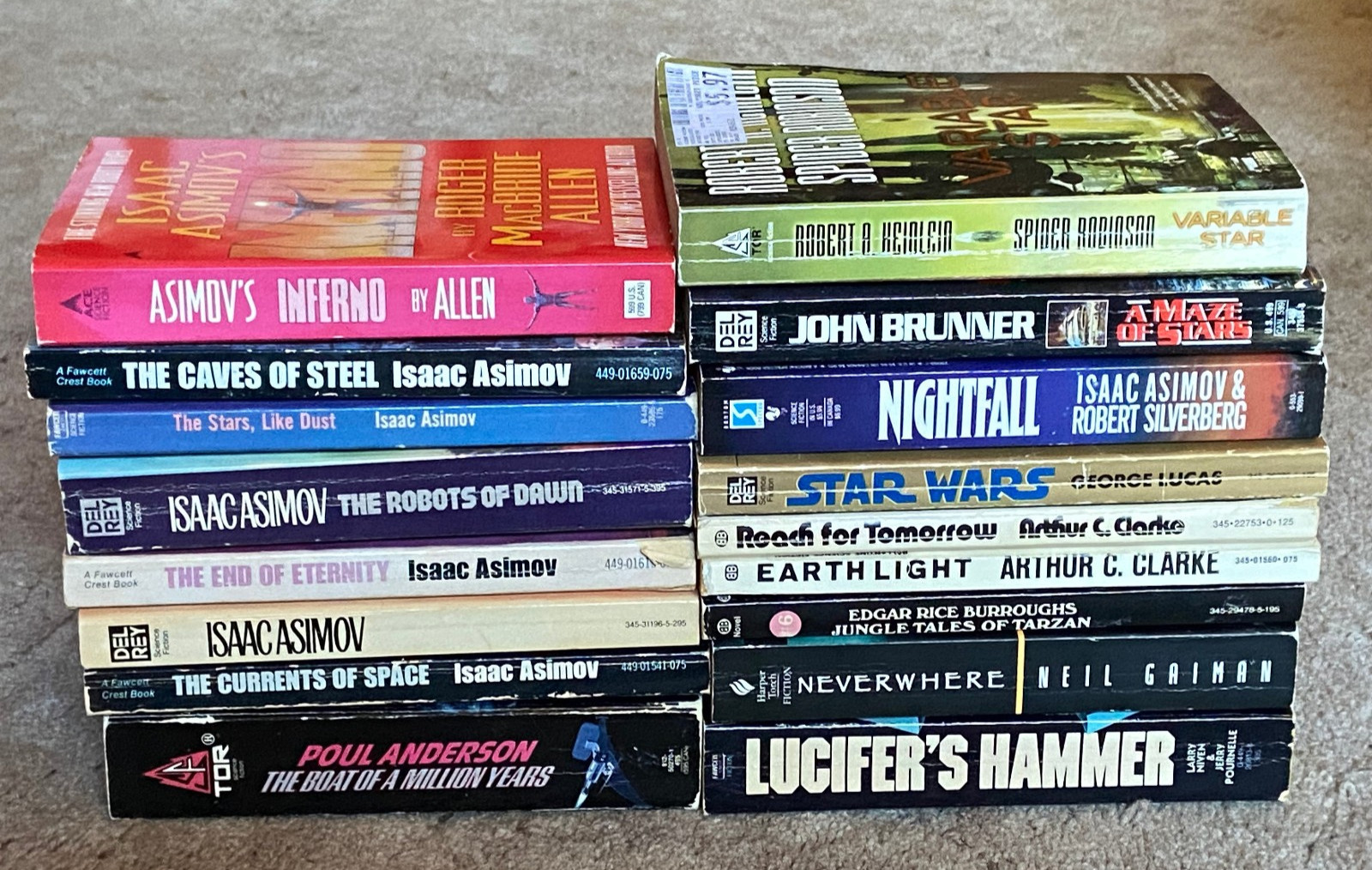 Lot 17 Sci Fi PB Books ISAAC ASIMOV Arthur Clarke ROBERT HEINLEIN Poul Anderson