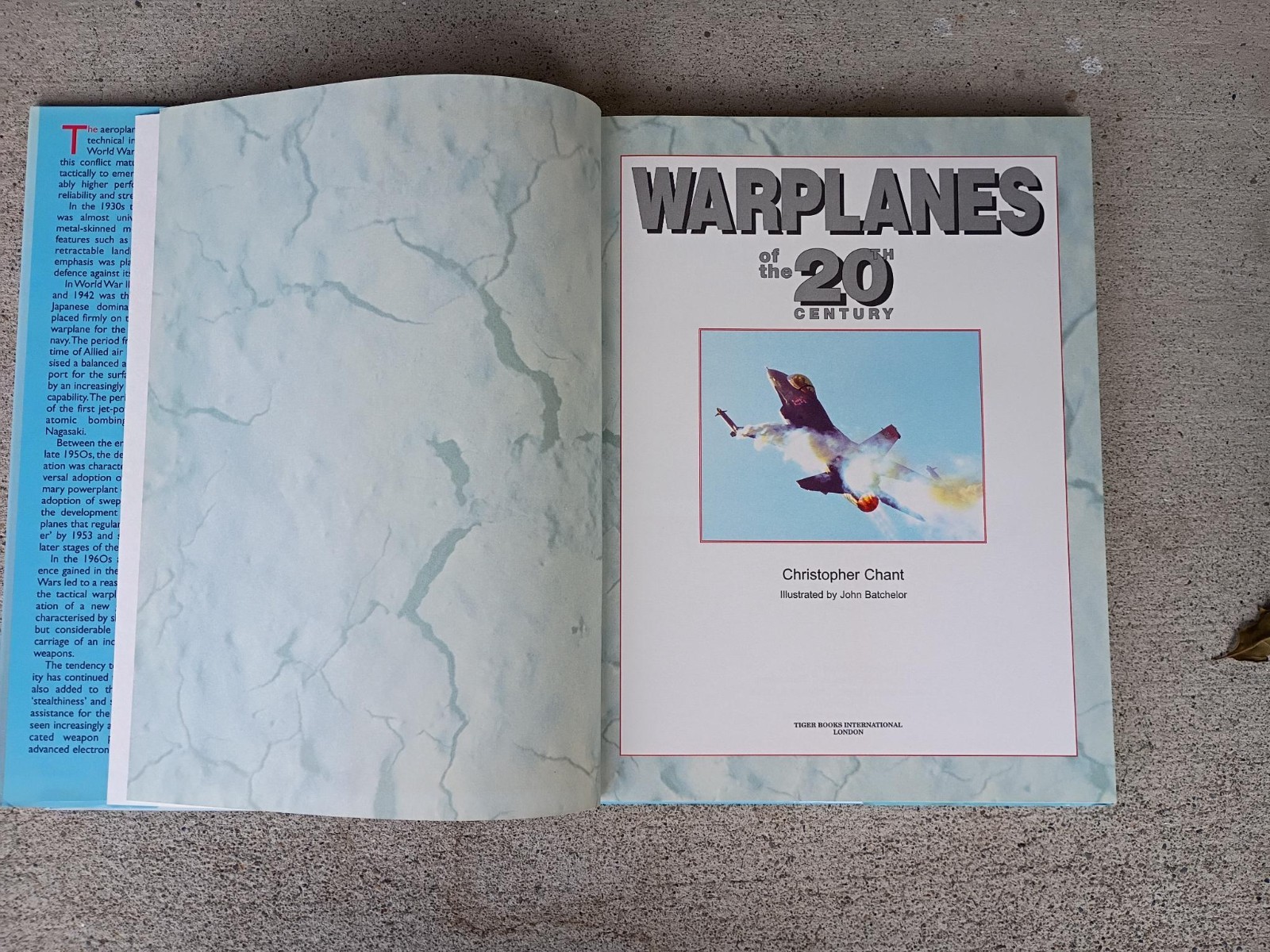 Warplanes of 20th Century by Christopher Chant HC/DJ 1996