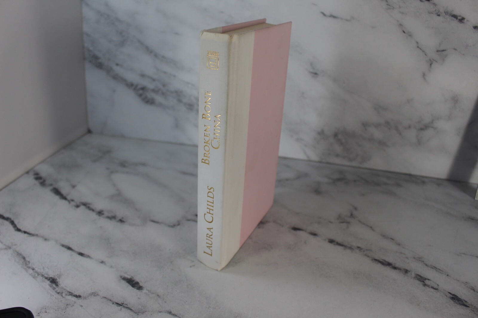 Vintage Laura Childs Broken Bone China Hard Cover