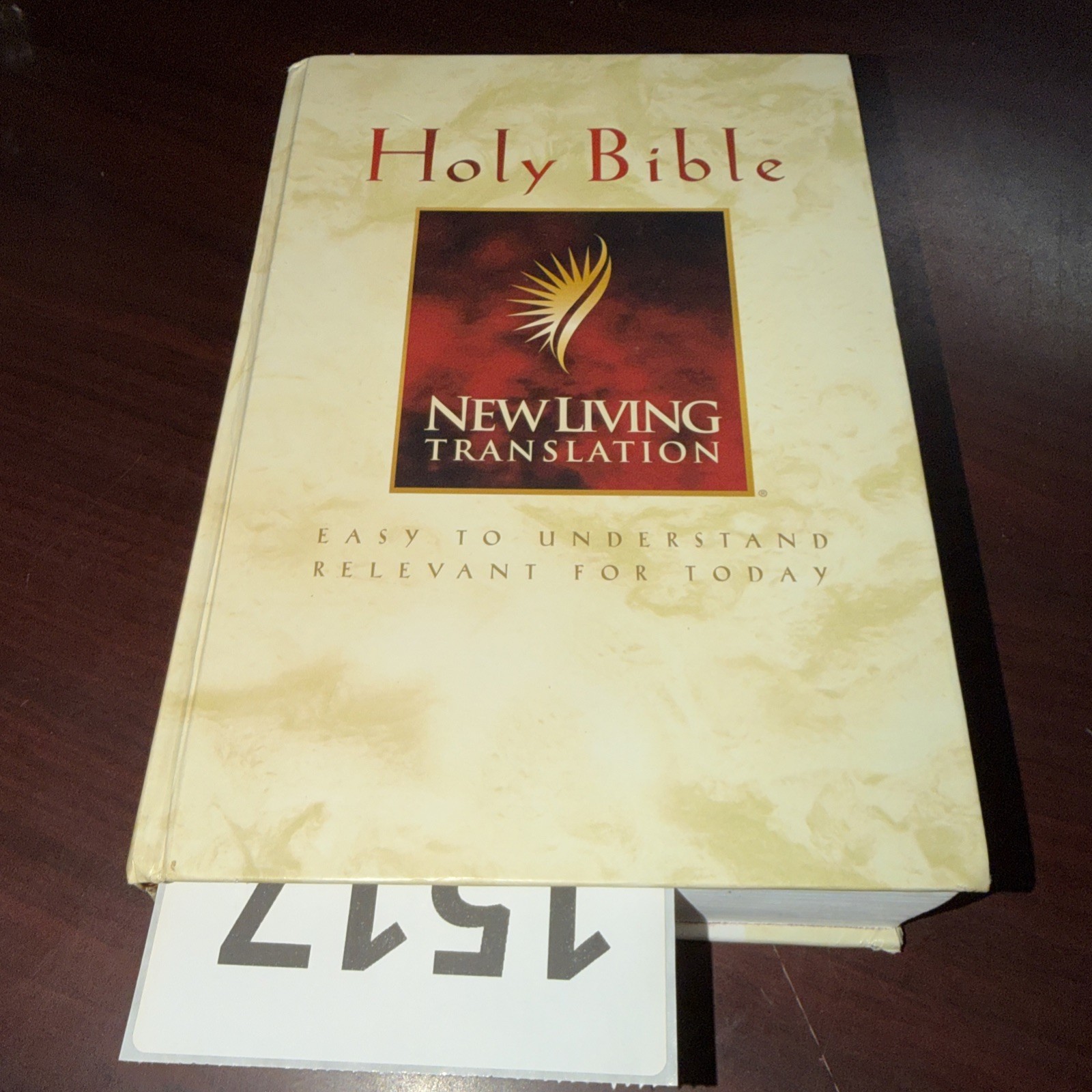 New Living Translation Bible (Giant Print) – Hardcover By Tyndale – GOOD