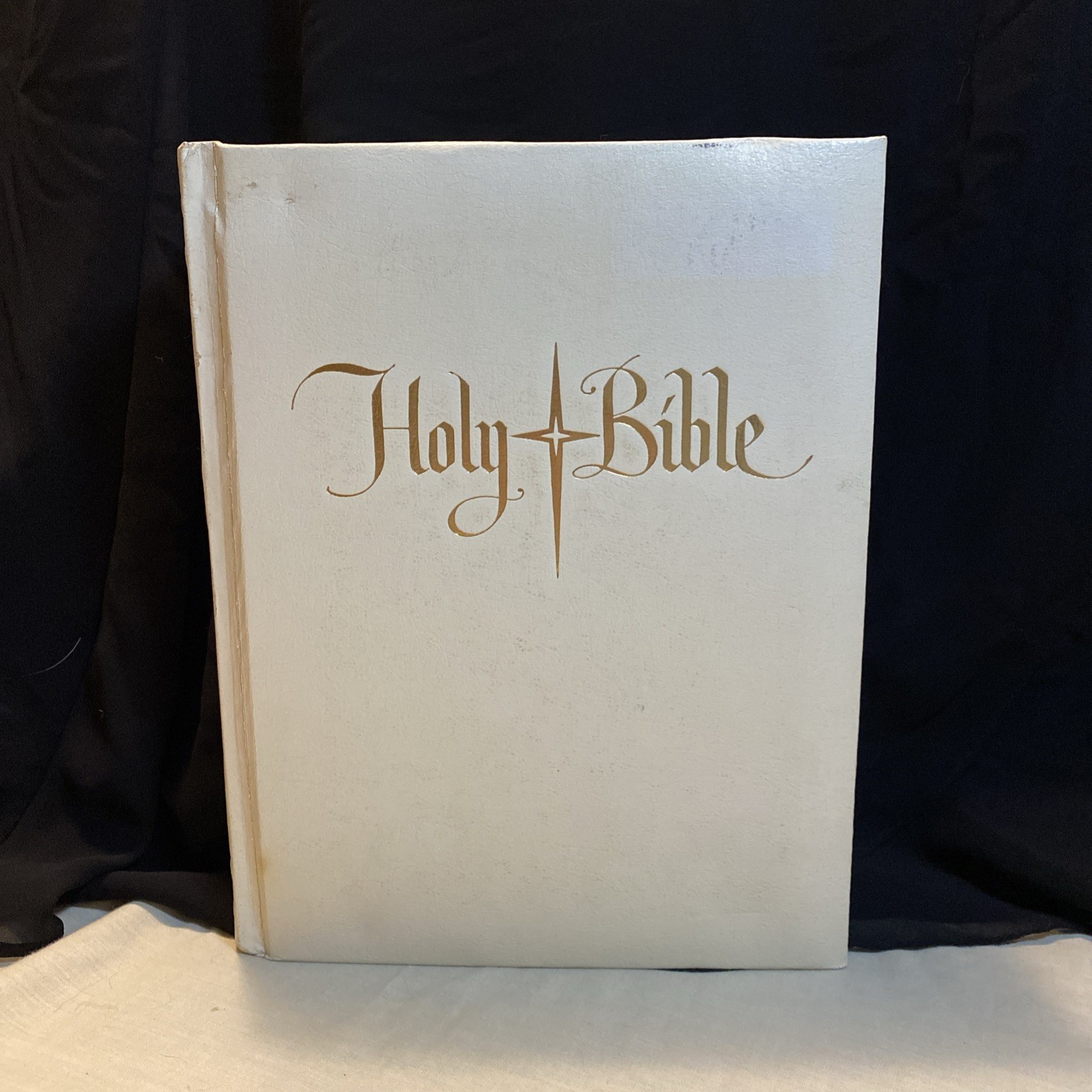 Holy Bible: The New American Bible: Catholic Holy Bible 1971 Ferguson Publishing