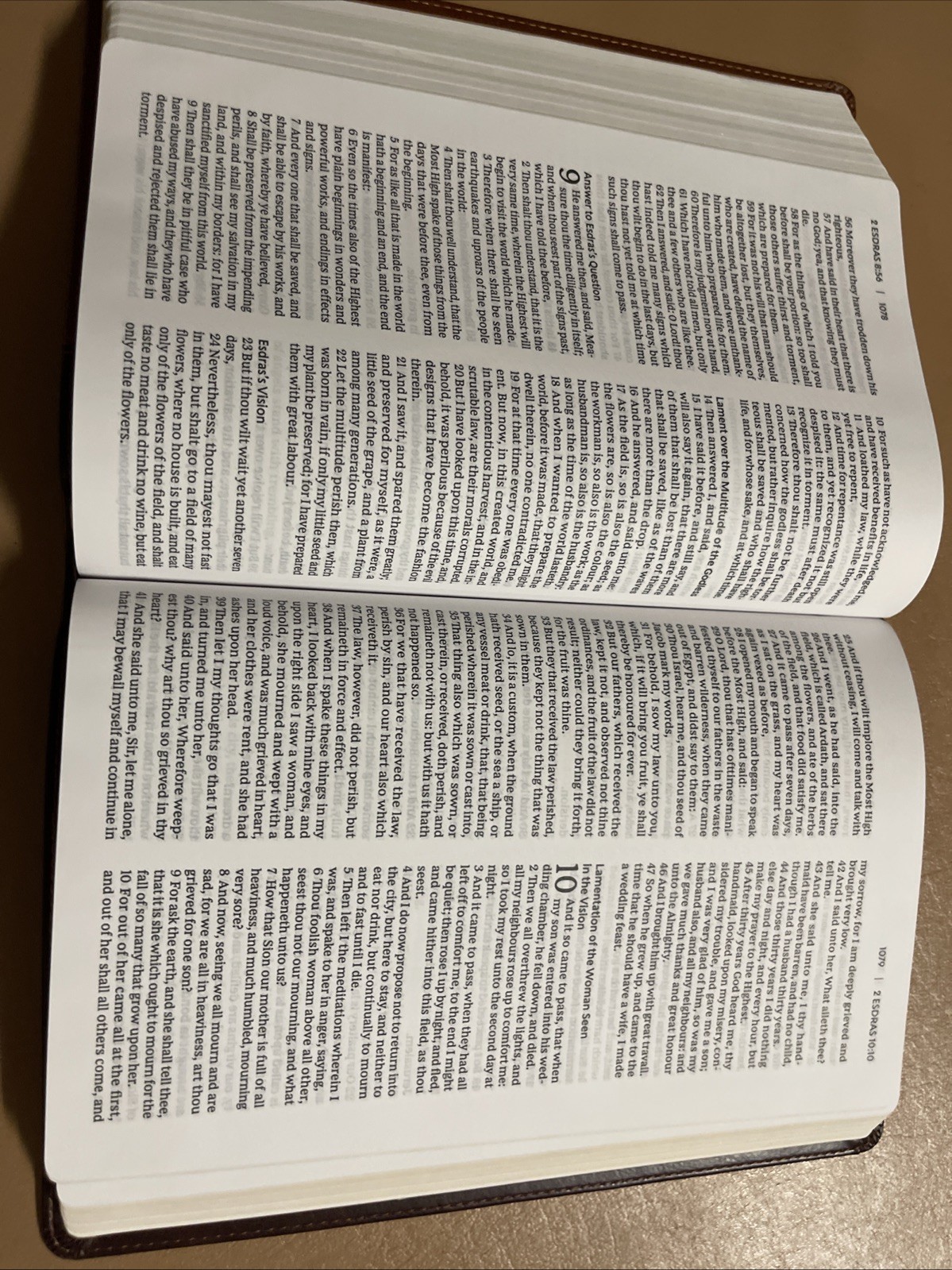 Kjv, Center-Column Reference Bible with Apocrypha, Leathersoft, Brown, 73,000…