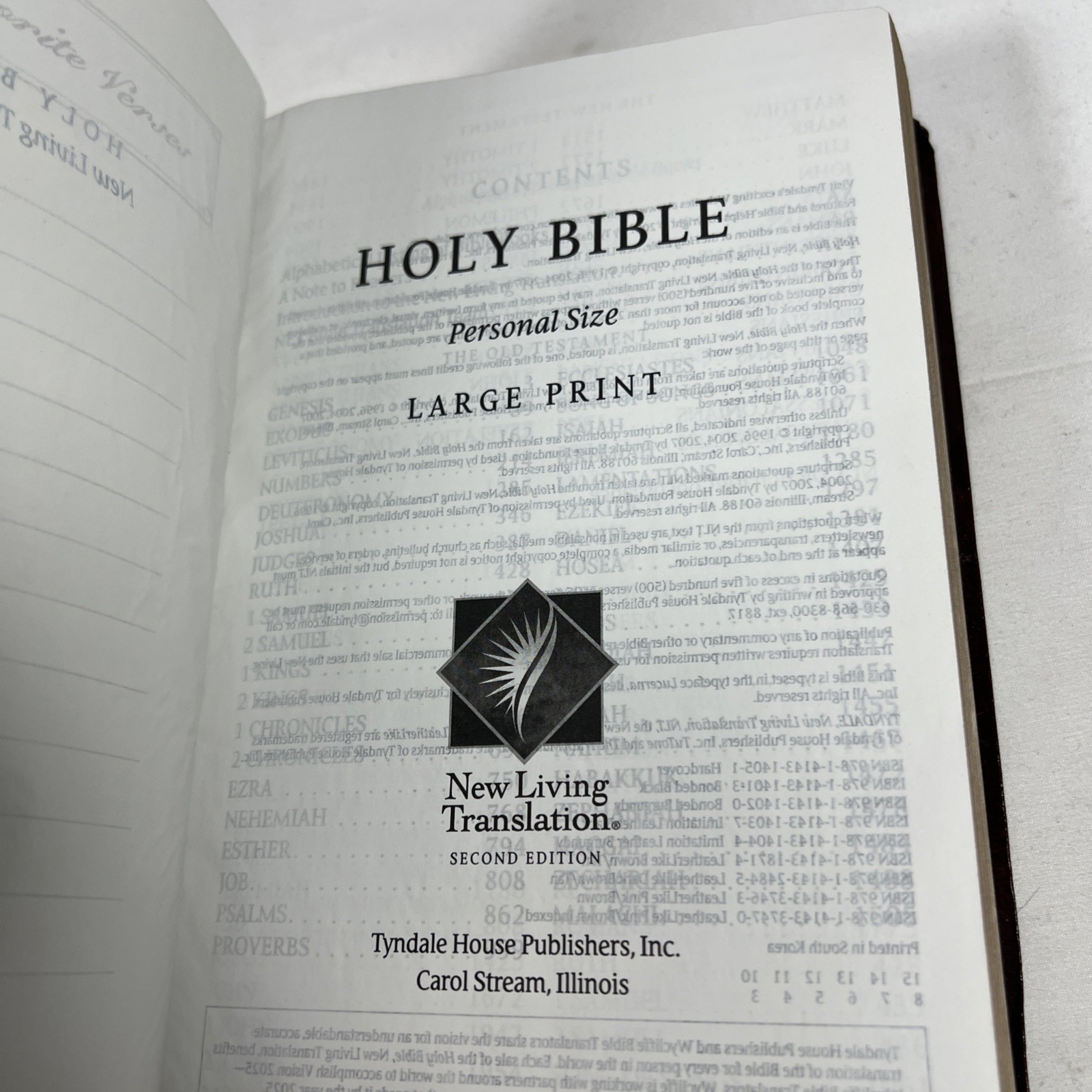 Holy Bible New Living Translation Tyndale Red Letter Personal Size LARGE PRINT
