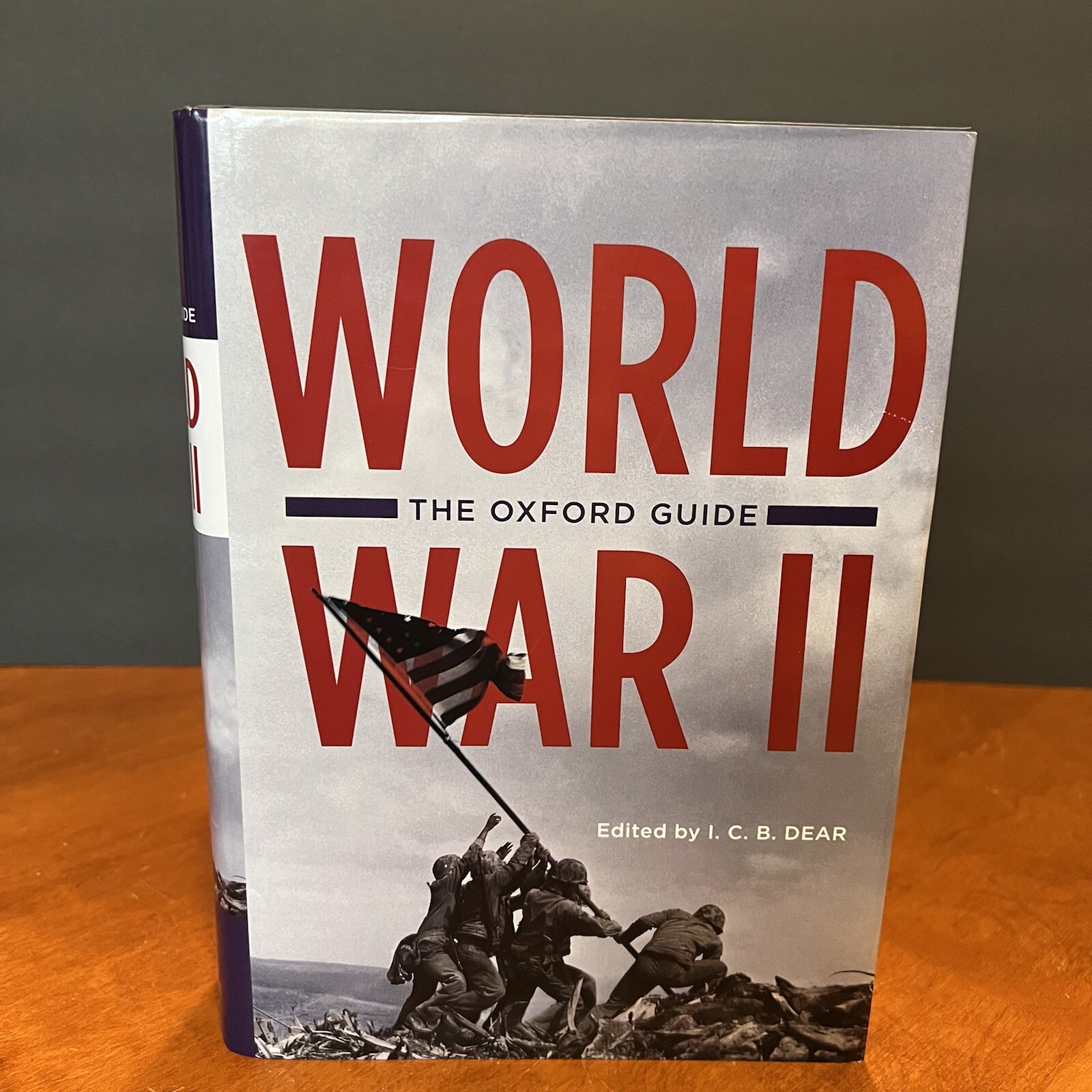 World War II Book The Oxford Guide Ed. I.C.B. Dear 1995 Military History Battle