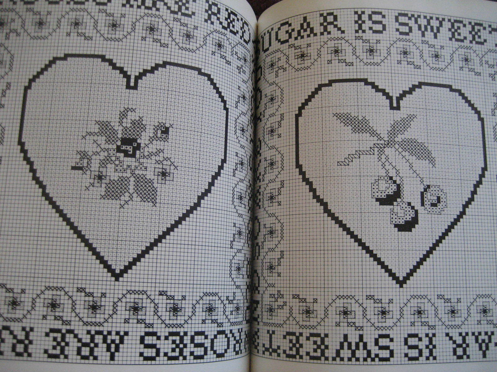1976 Mother Goose in Stitches Kathleen Thorne Thomsen 45 Patterns Hard Cover DJ