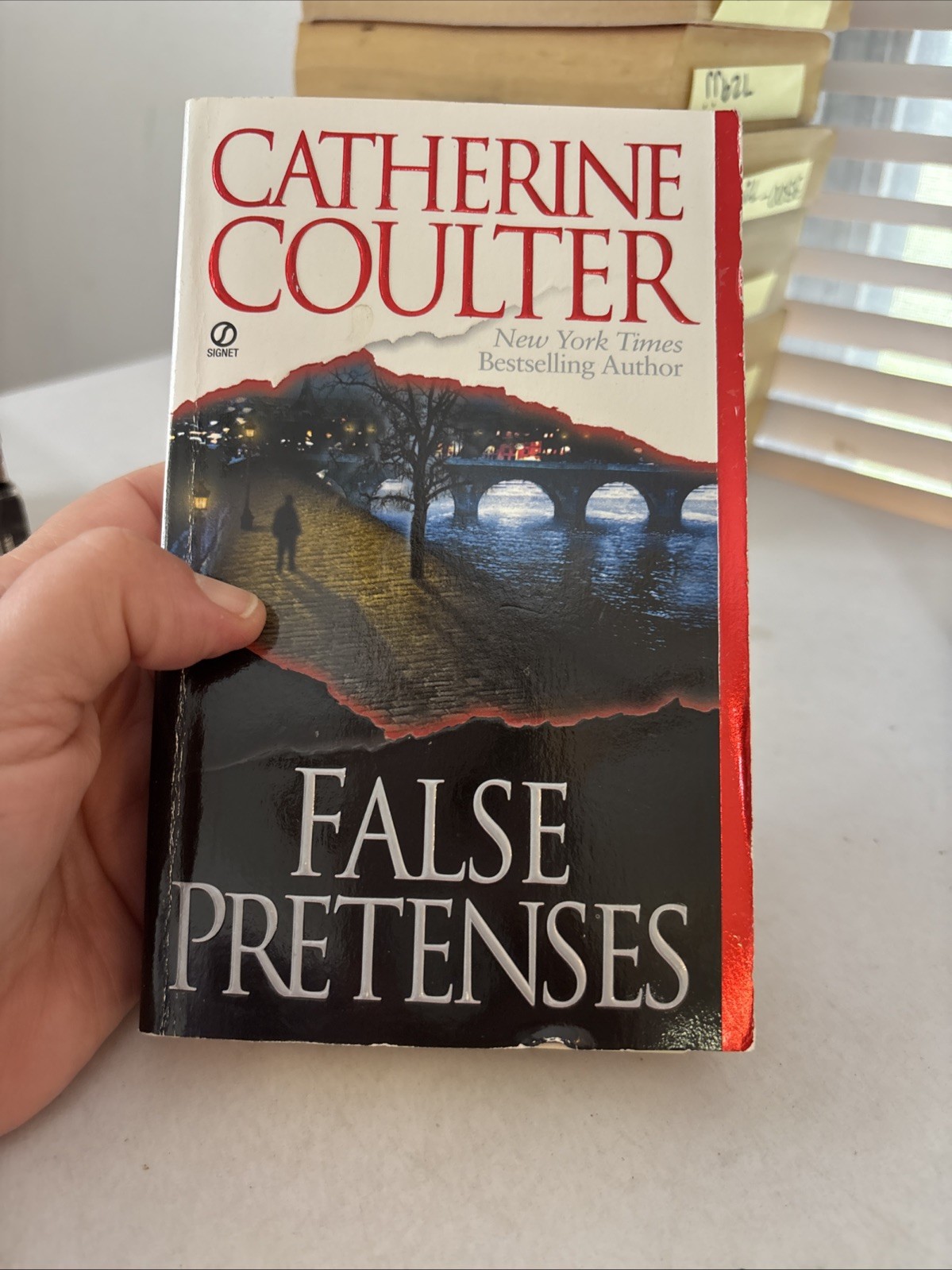Lot of 10 – Mystery and Thrillers – Mixed Authors – FREE SHIPPING