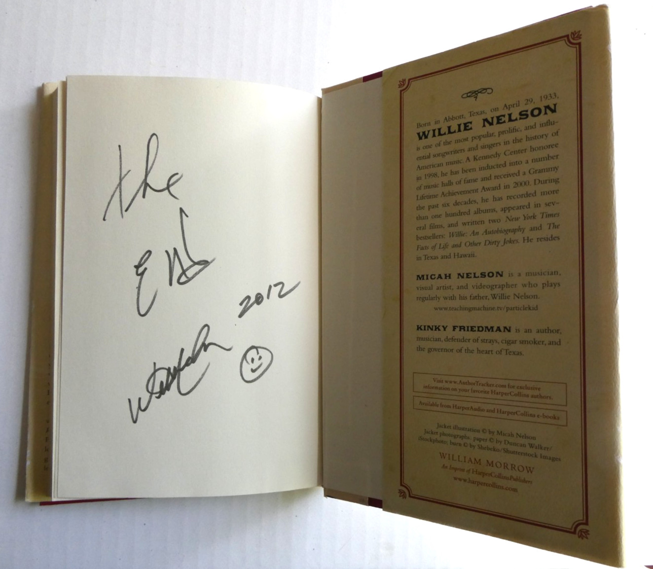 Willie Nelson Double Facsimile Signed Roll Me Up & Smoke Me 1st Ed 10th Printing