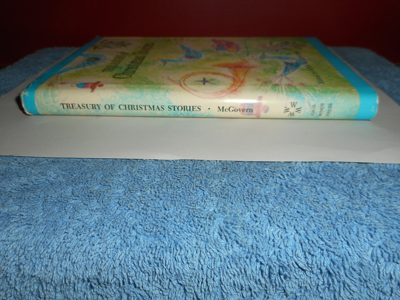 TREASURY of Christmas Stories by Ann Mcgovern 1975 HC/DJ 1st Edition Book FINE