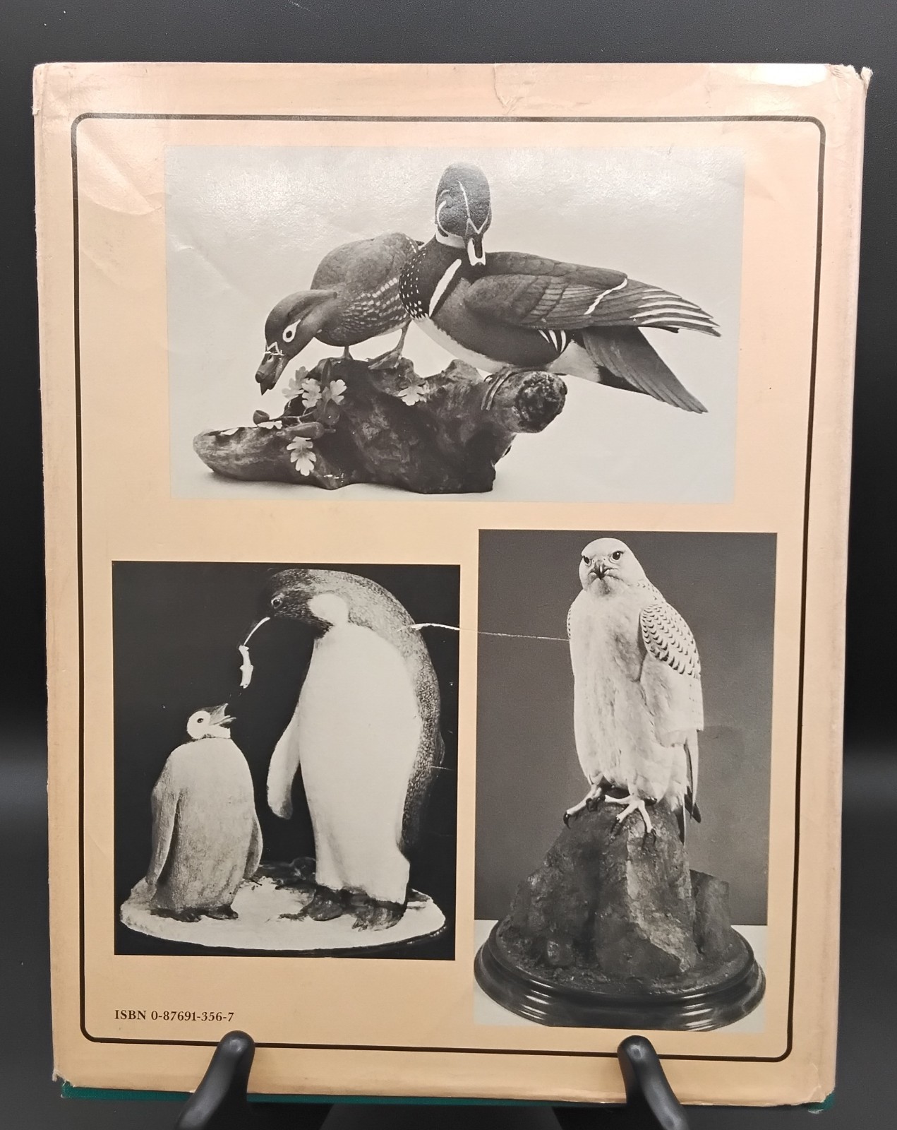 MASTERS OF DECORATIVE BIRD CARVING By Anne Small – Hardcover 1981