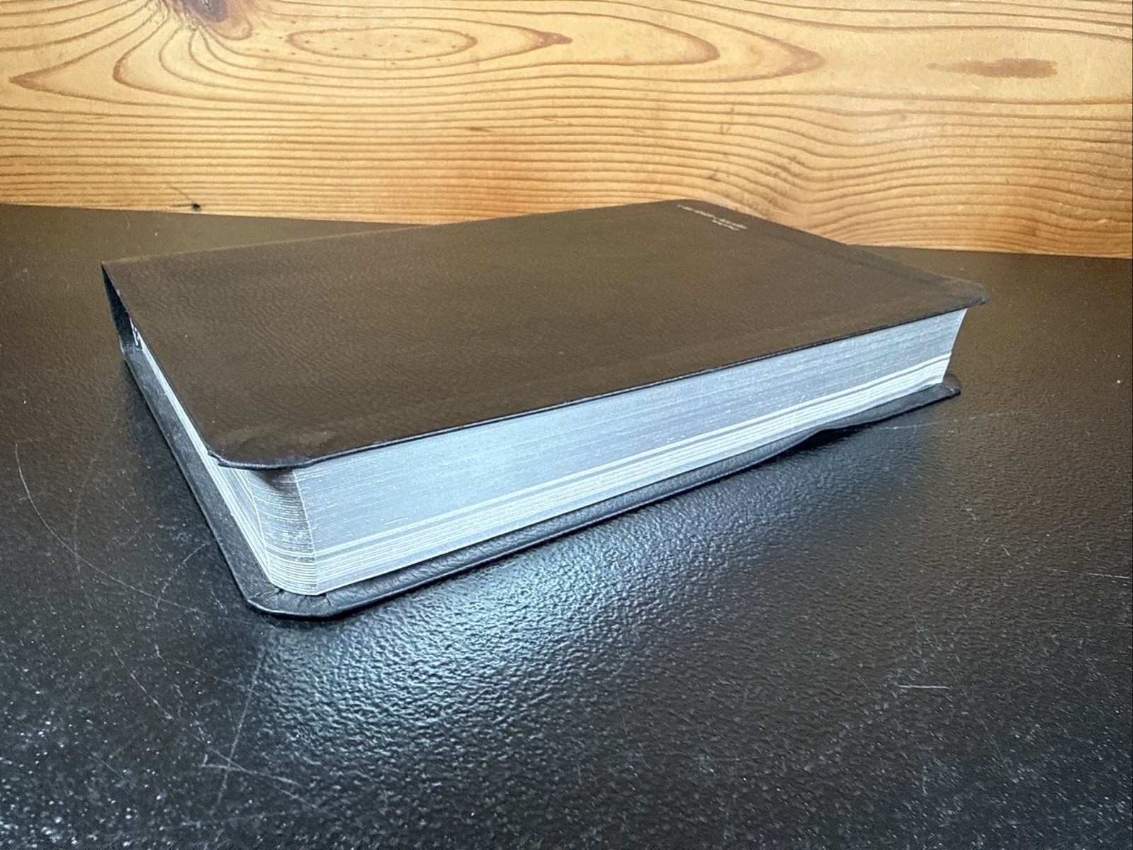 CEB Common English Thinline Bible with Apocrypha (2011 DecoTone Black)