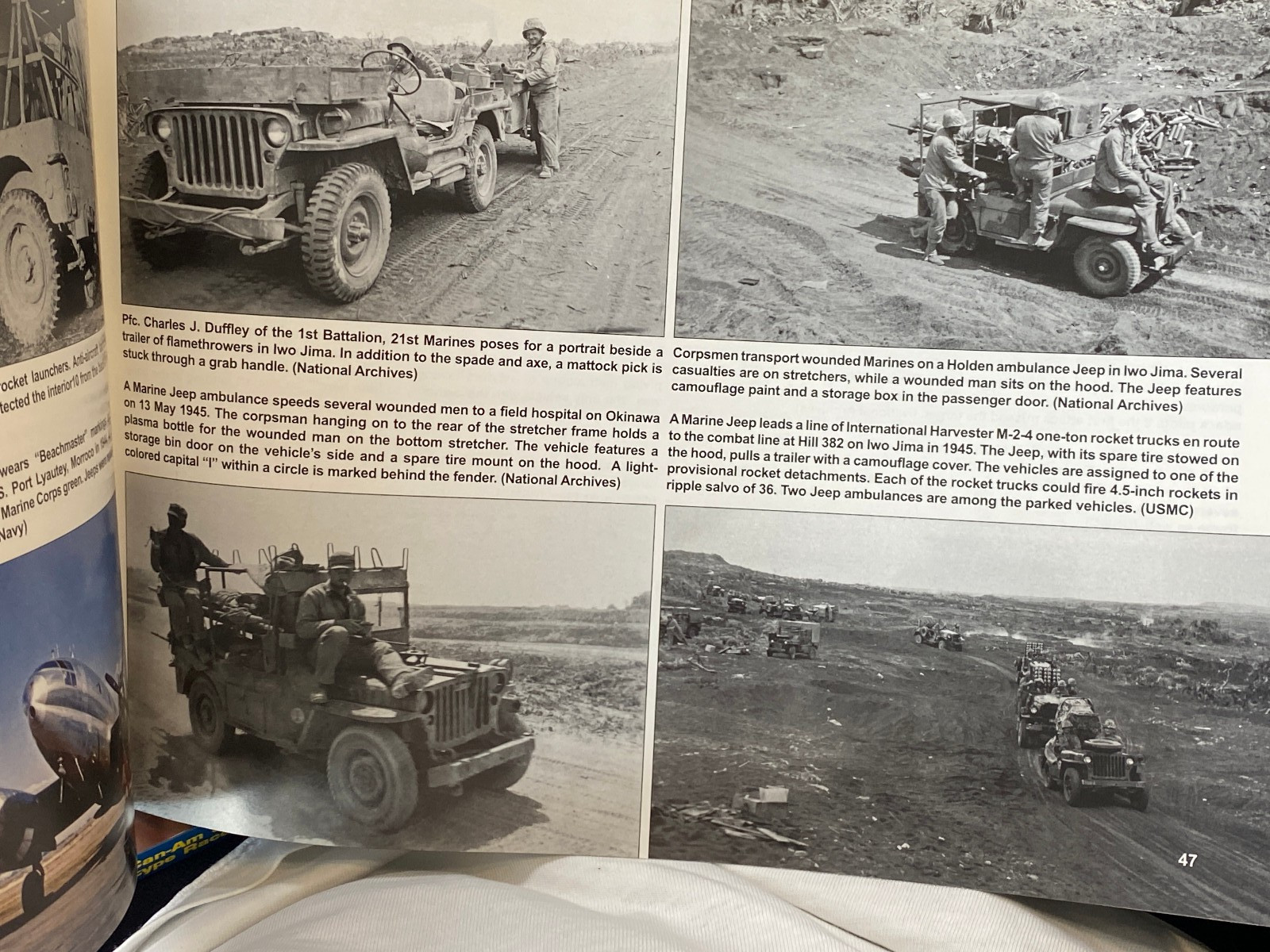 WWII Jeep In Action No. 2042 by David Doyle (2009, Squadron Signal ) BRAND NEW