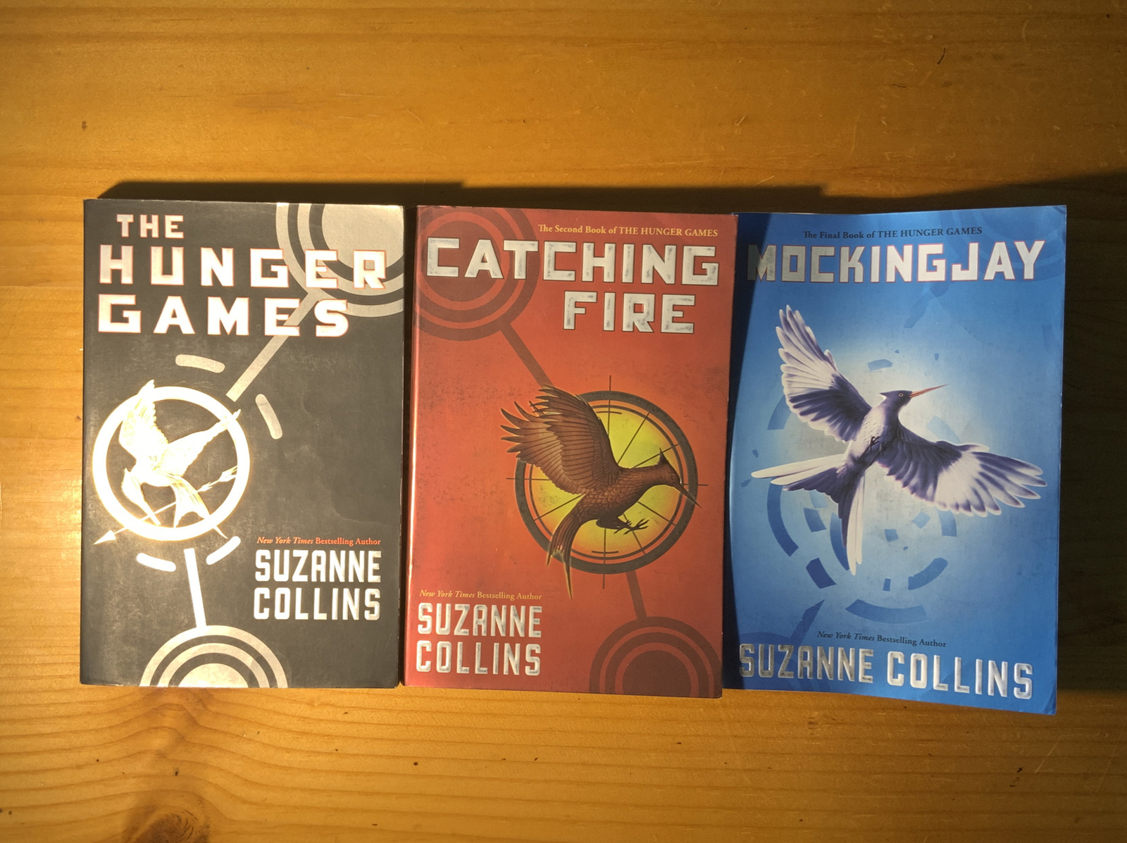 The Hunger Games Ser.: Trilogy Boxed Set – Catching Fire – Mockingjay by…