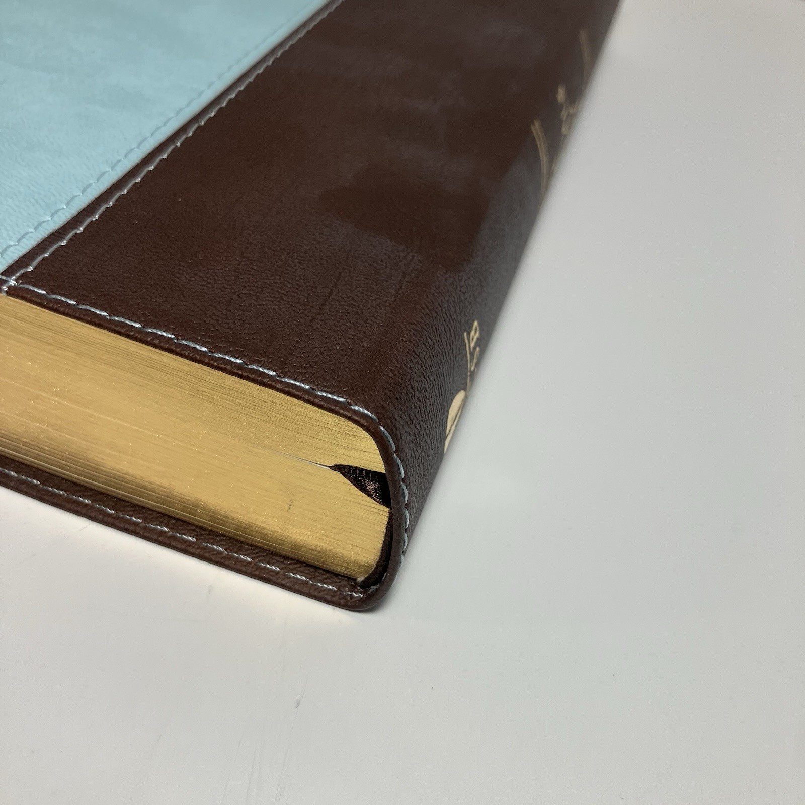 Life Essentials Study Bible, Brown/Blue Simulated Leather Indexed : Biblical…