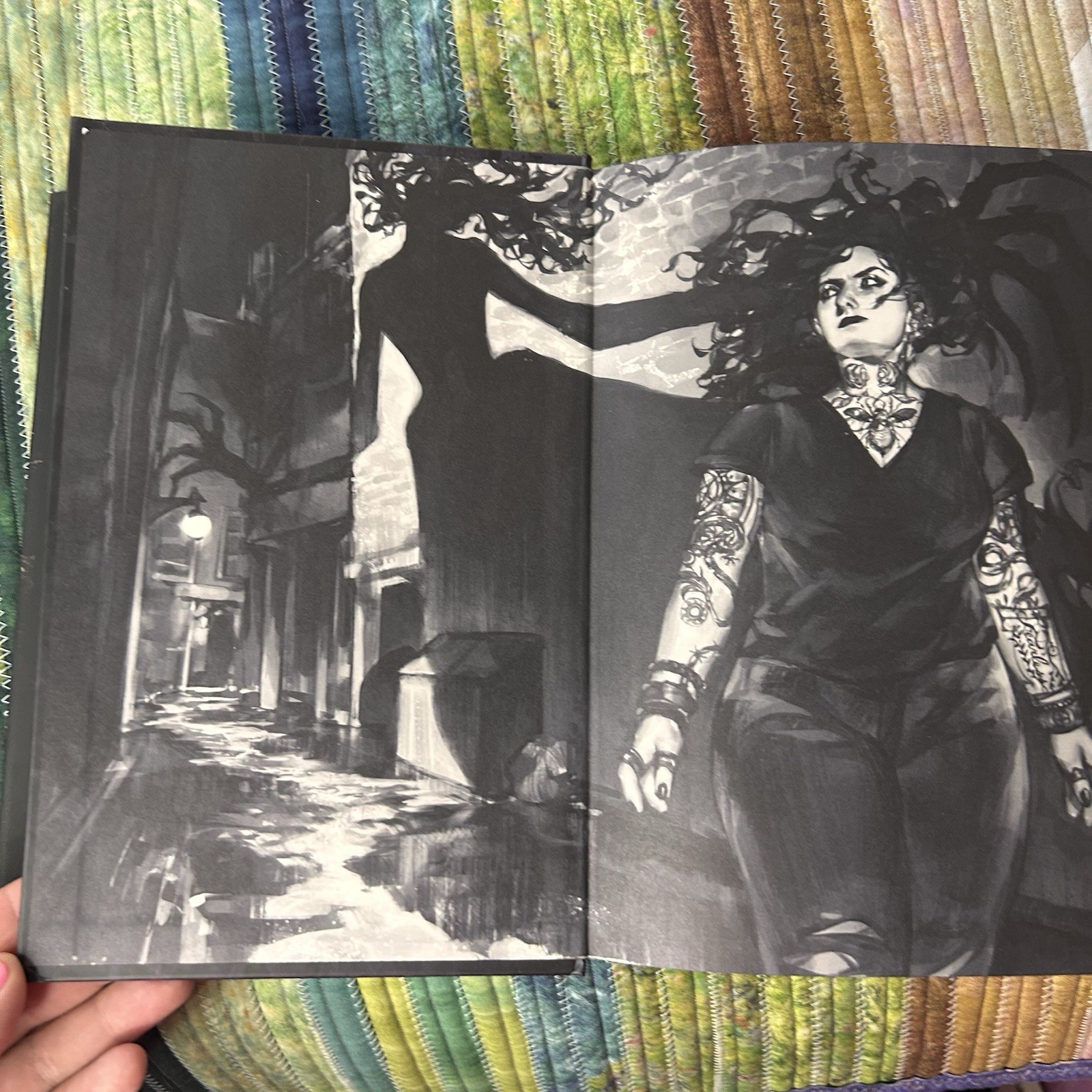 FairyLoot Book of Night Holly Black Exclusive Edition Black Sprayed Edges HC
