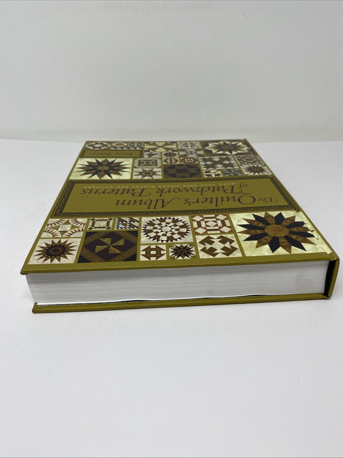Quilter’s Album of Patchwork Patterns 4050 Pieced Blocks w/ Plastic Grid Sheets