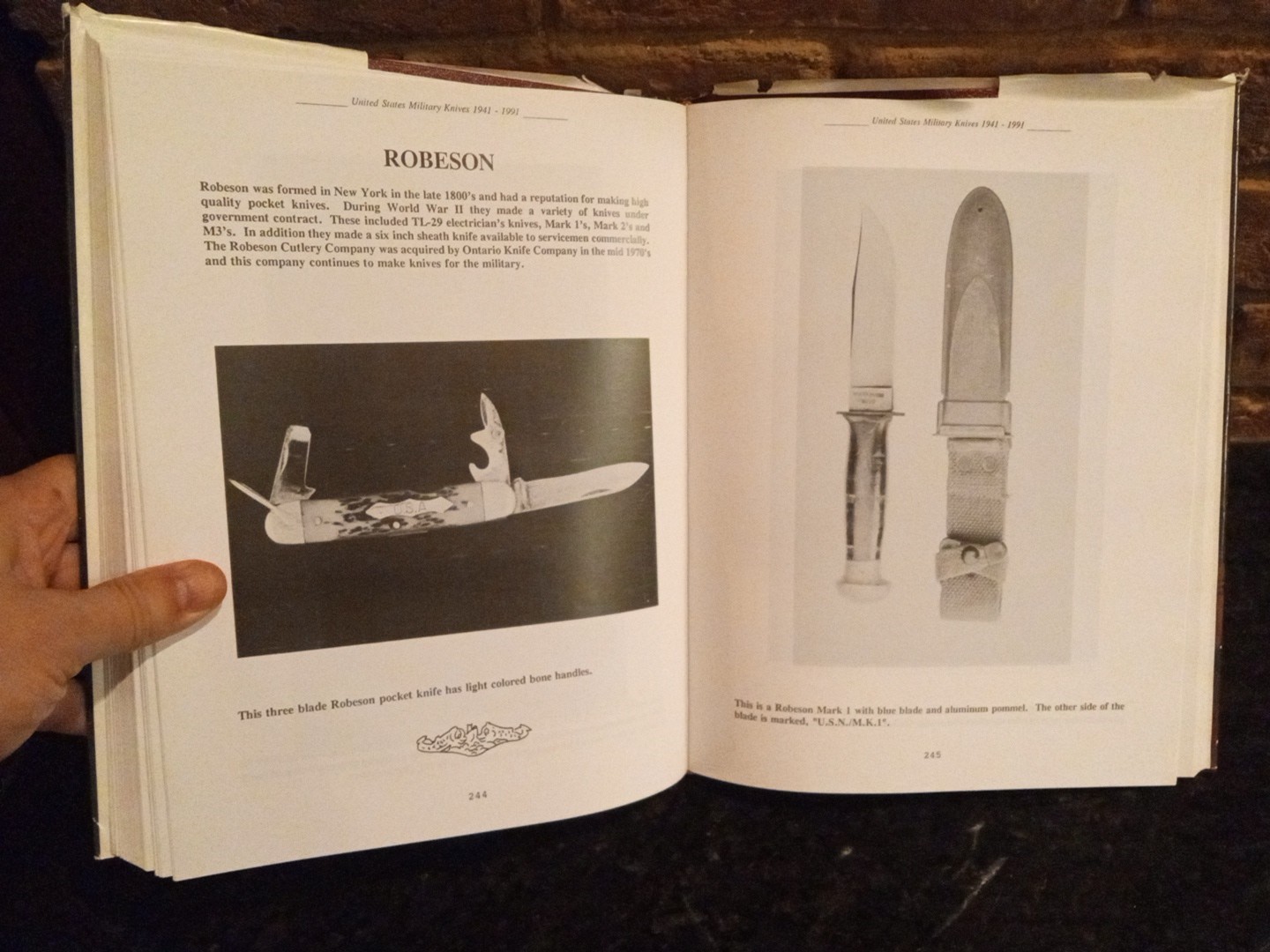 SIGNED First Edition- United States Military Knives 1941–1991 by Silvey HC DJ