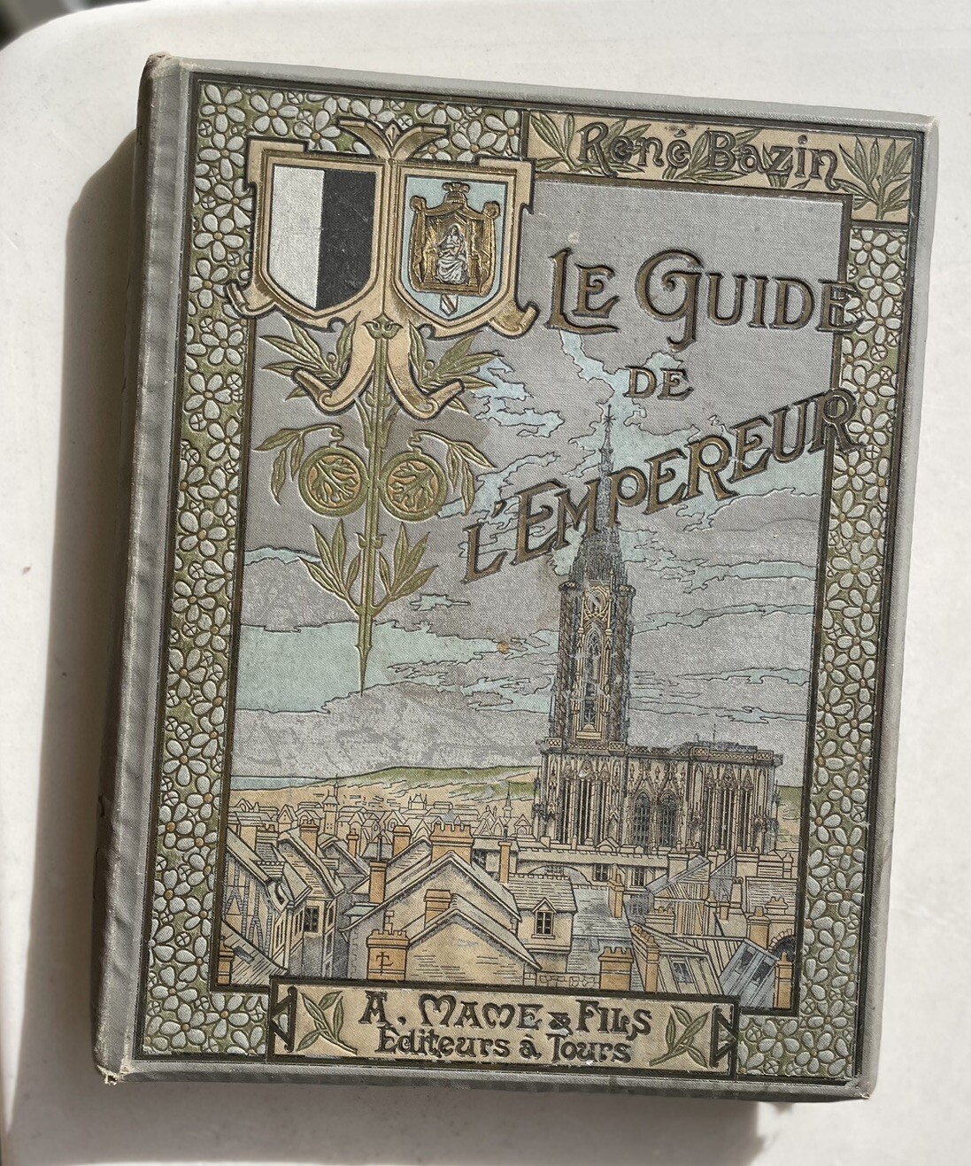 The Guide Of L’em Pereur Book History Of Edible Low Gens. René Bazin. 158 Pages