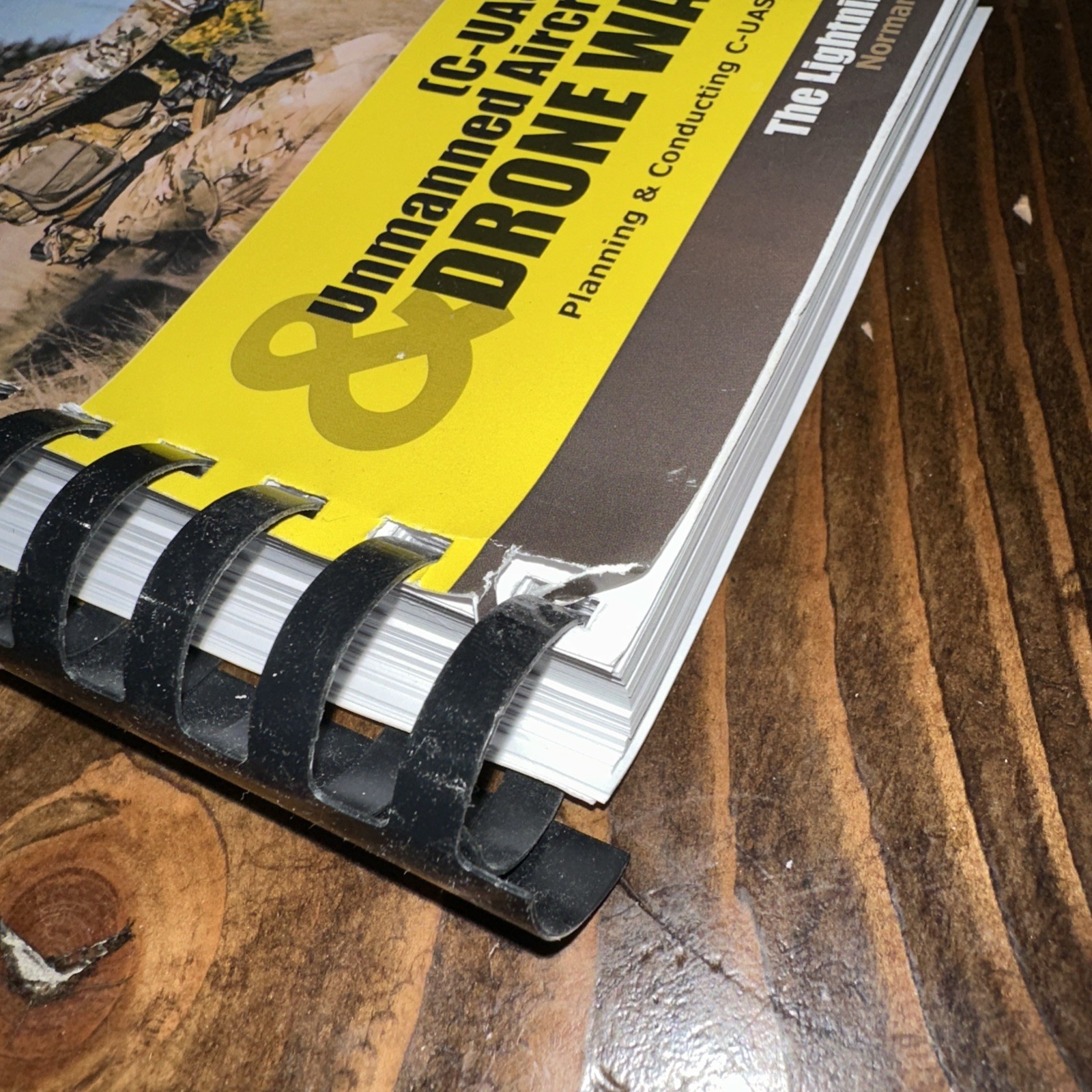 C-UAS/SUAS Smartbook Counter-Unmanned Aircraft System & Drone Warfare Unused