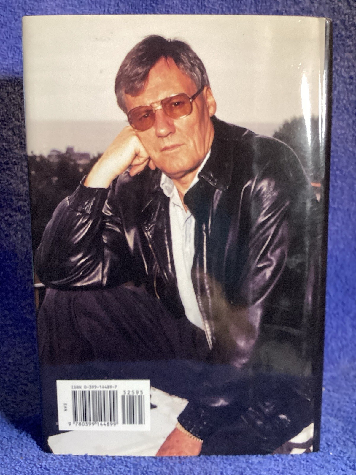 The White House Connection Jack Higgins Published By Putman & Son 1999 323 Pages