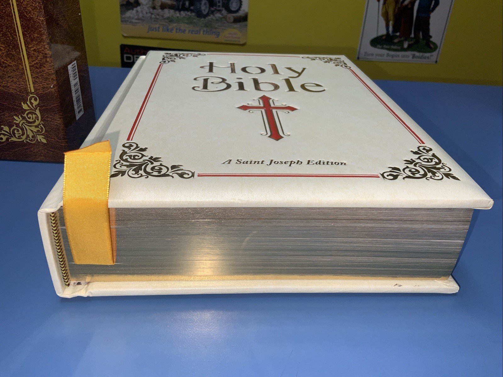 St. Joseph Catholic Family Edition Simulated Leather Large Print Gold Edges NEW