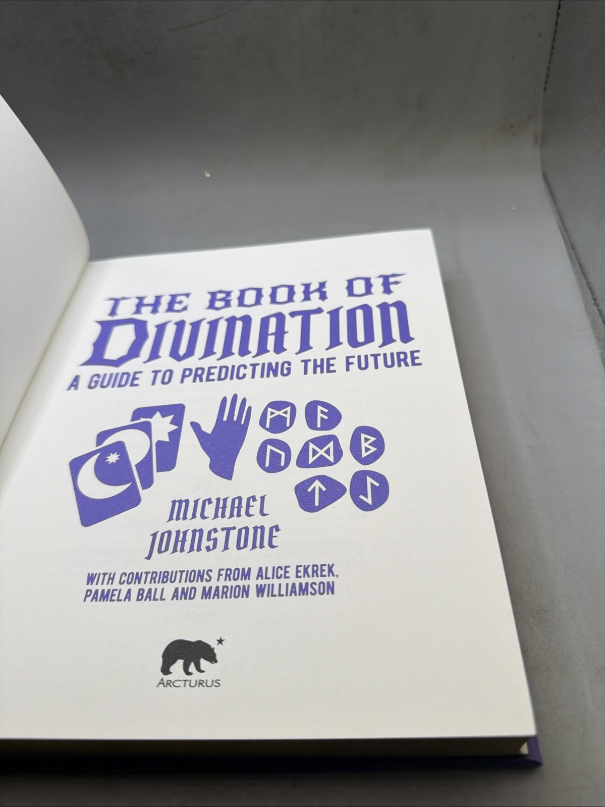 THE BOOK OF DIVINATION – MICHAEL JOHNSTONE (2022 hardcover)