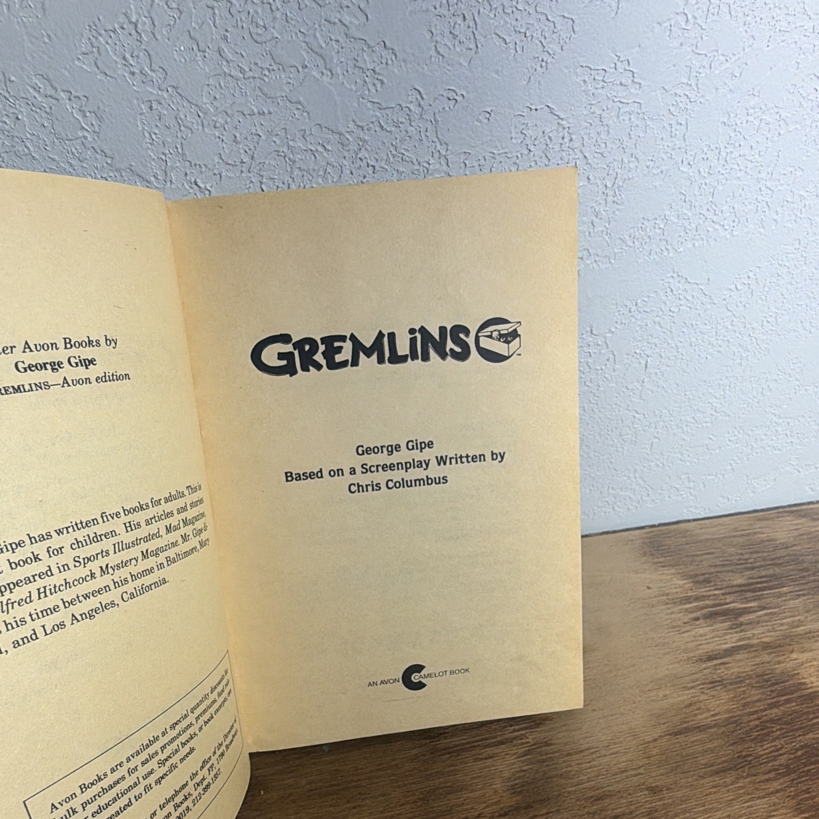 Avon Camelot Gremlins Paperback Movie Novelization Film/TV Adaptation