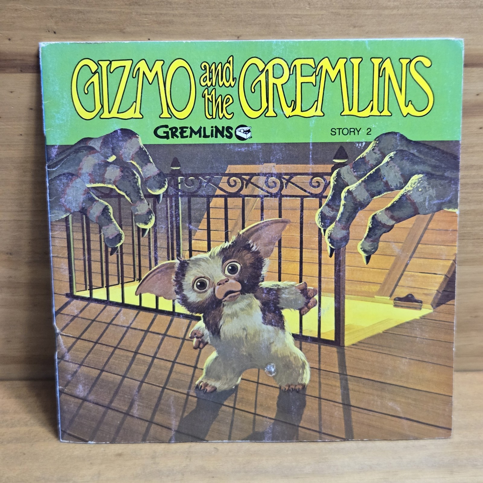 Gremlins Story Books and Record Set Gizmo Mogwai Movie Collectible Story 1-2