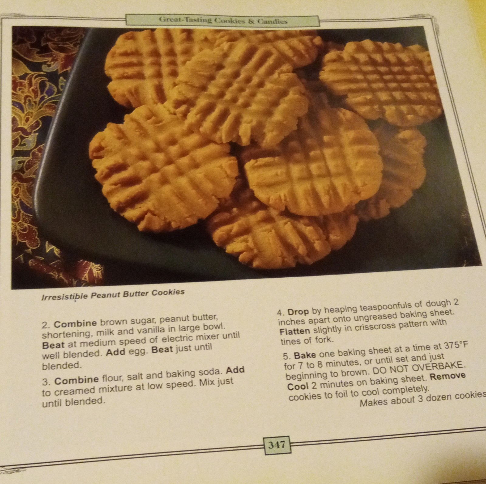 Favorite Brand Name Best-Loved Recipes Cookbook Ring/Wire Bound Illustrated