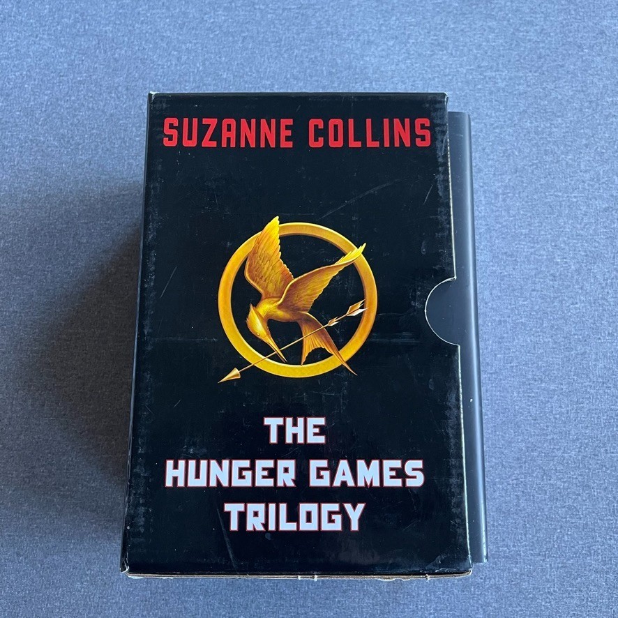 Hunger Games Trilogy Boxed Set Set by Suzanne Collins (2010, Box or Slipcased)