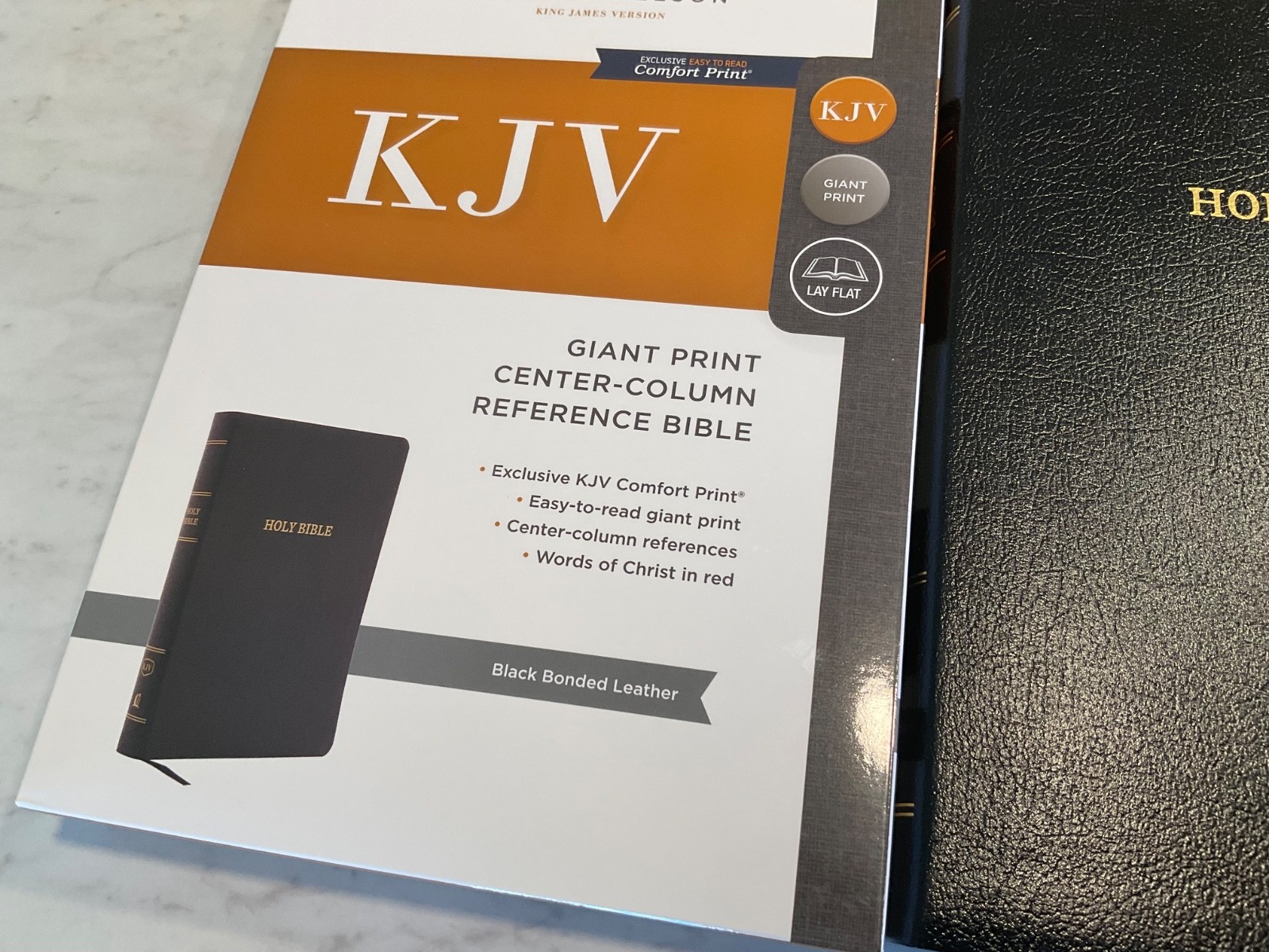 KJV Comfort Print Reference Giant Print Bible in Black Bonded Leather