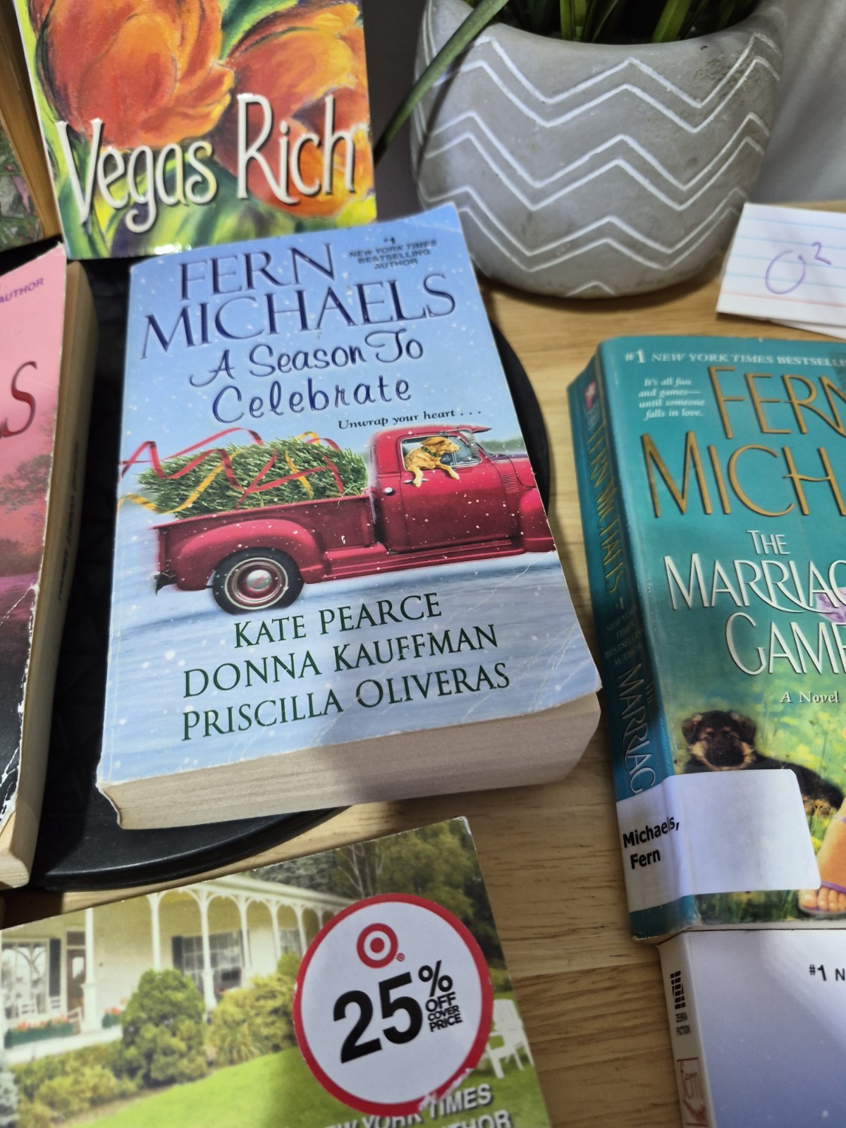 Lot of 10 Fern Michaels Paperback Books TITLES SEEN